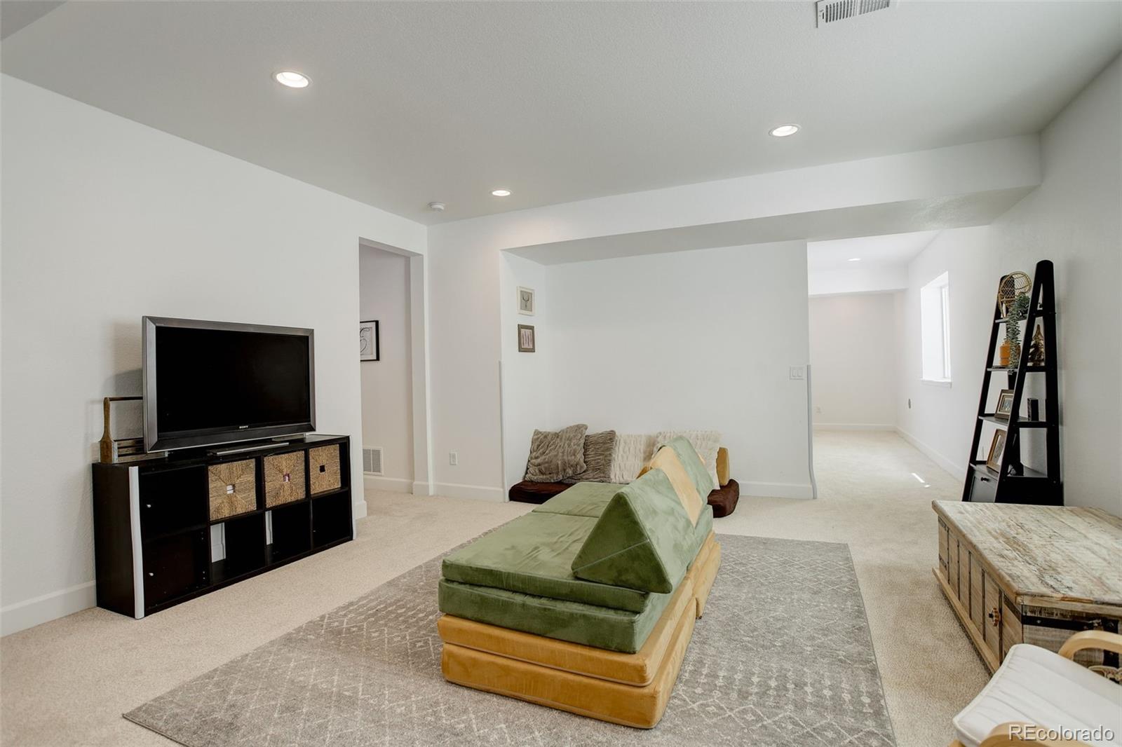 MLS Image #31 for 27655 e geddes place,aurora, Colorado