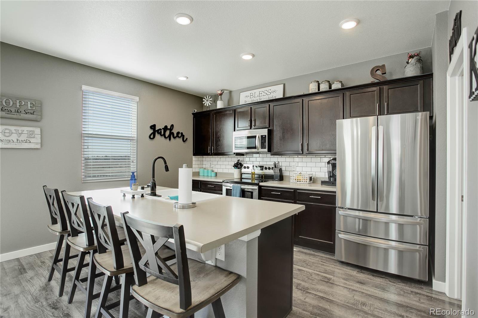 MLS Image #5 for 975  alta street,lochbuie, Colorado