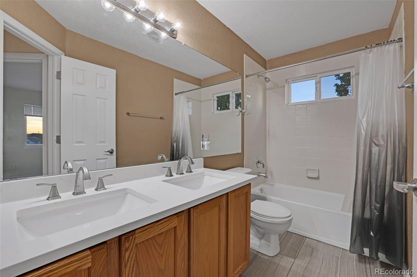 MLS Image #23 for 2587 s flanders court,aurora, Colorado