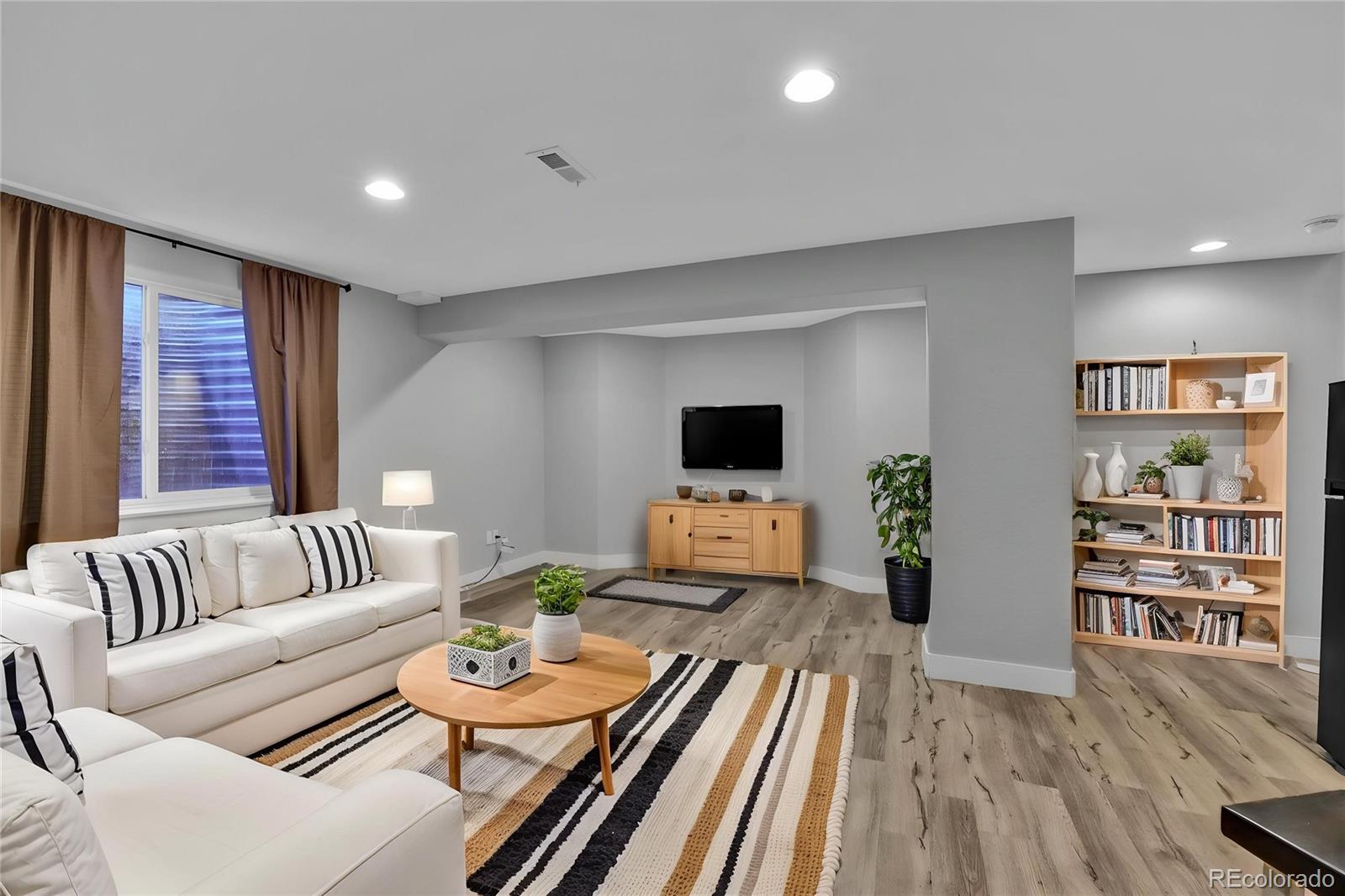 MLS Image #29 for 2587 s flanders court,aurora, Colorado