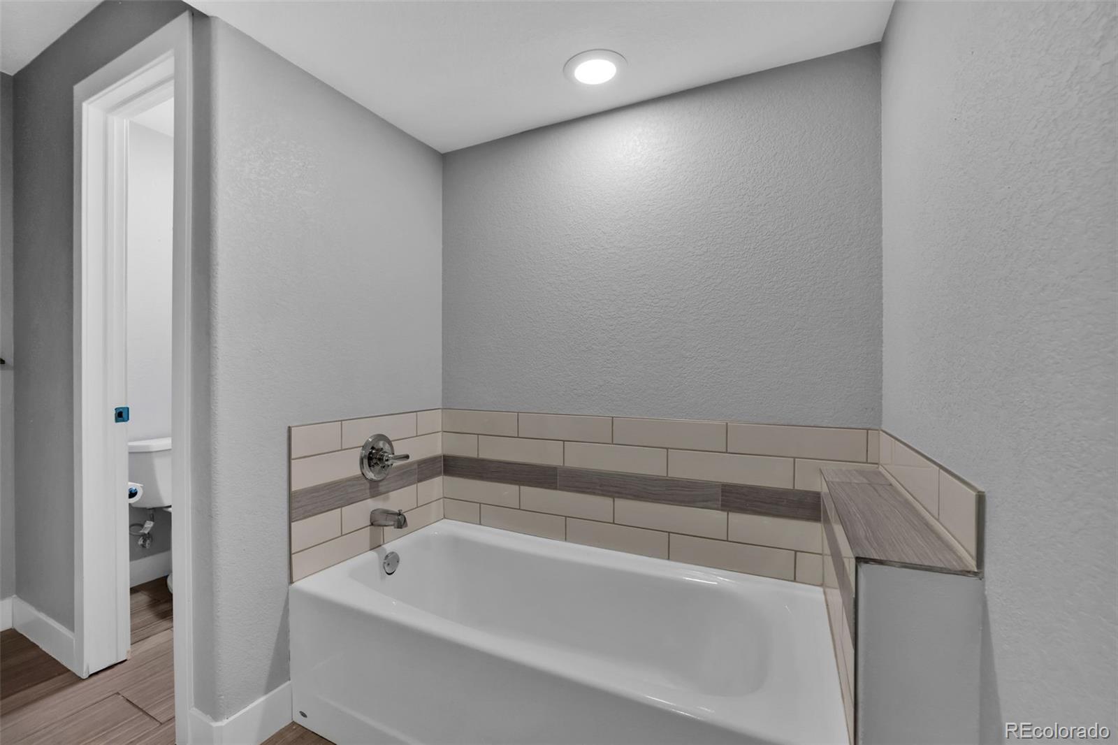 MLS Image #37 for 2587 s flanders court,aurora, Colorado
