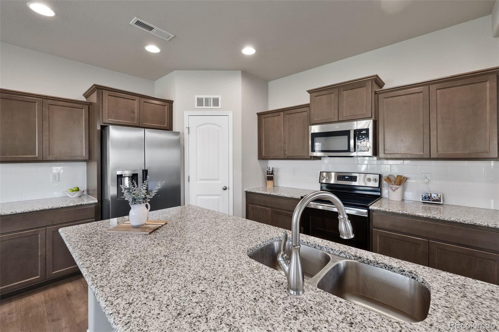 MLS Image #16 for 11052  bossett drive,peyton, Colorado