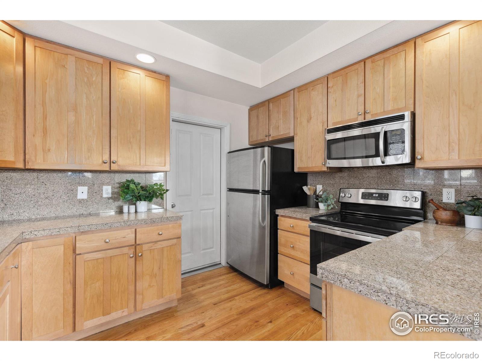 MLS Image #7 for 2104  18th avenue,longmont, Colorado