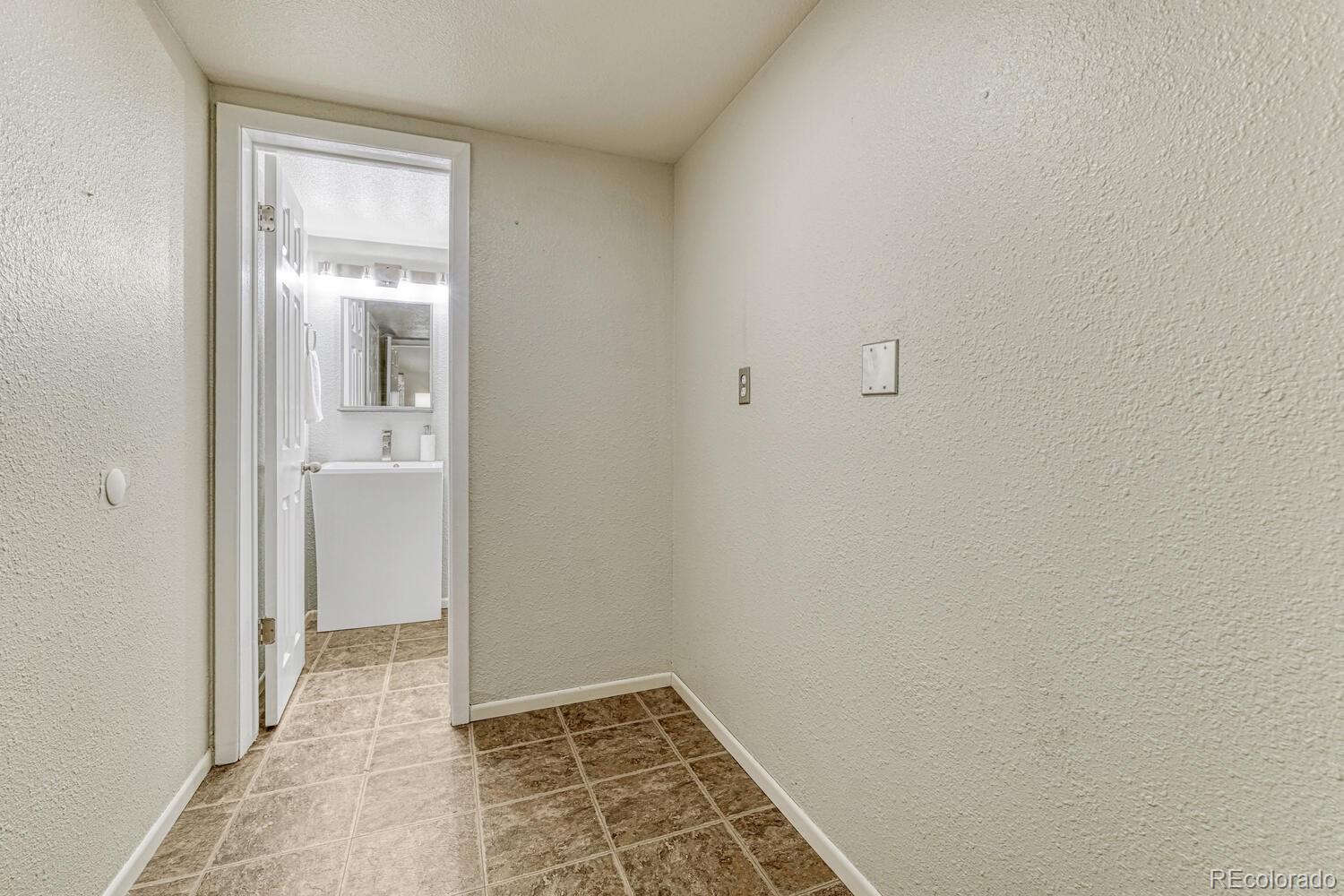MLS Image #19 for 15918 e flora place,aurora, Colorado