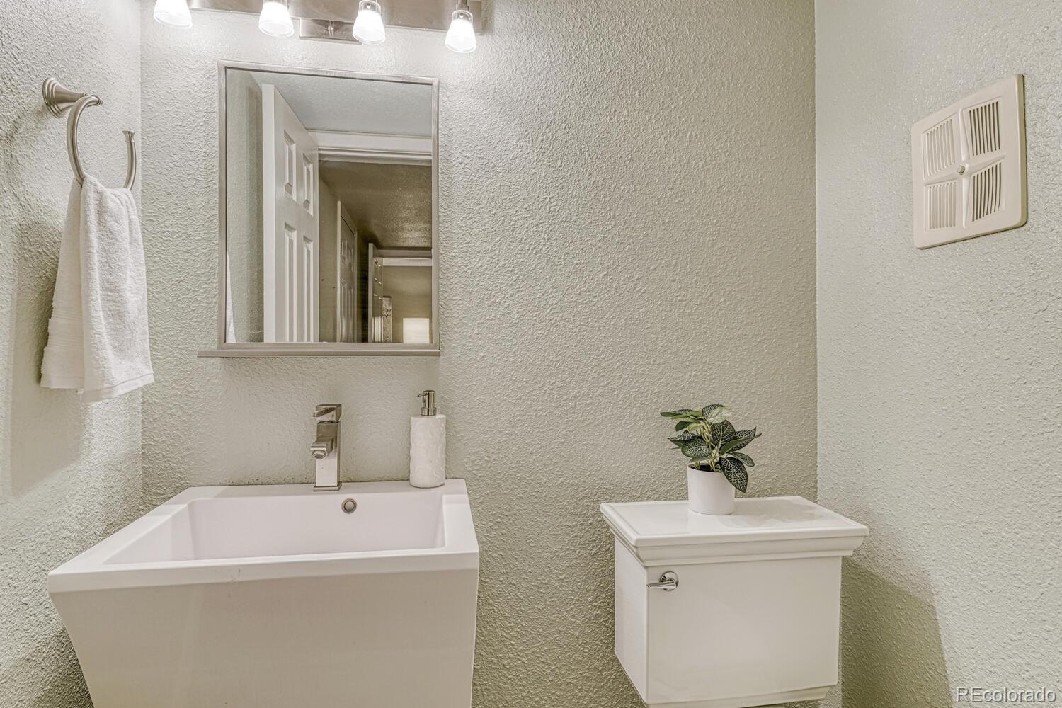 MLS Image #20 for 15918 e flora place,aurora, Colorado