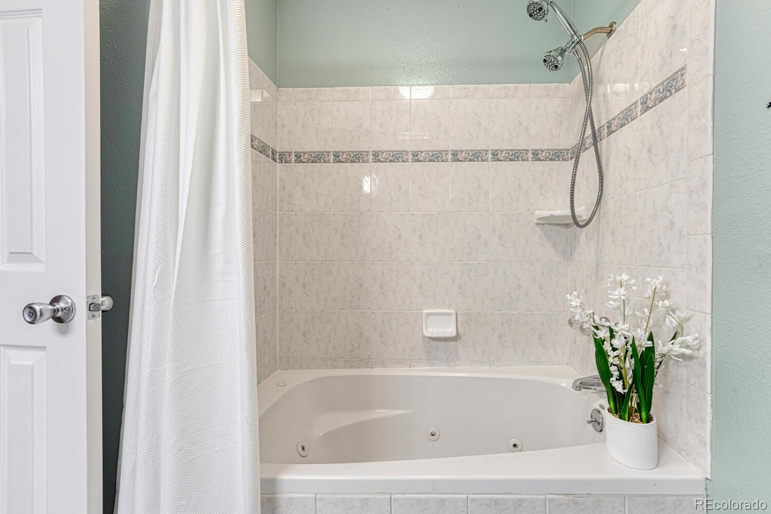 MLS Image #29 for 15918 e flora place,aurora, Colorado