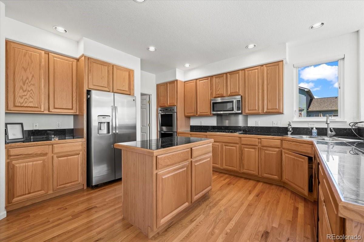MLS Image #13 for 708  teal circle,longmont, Colorado