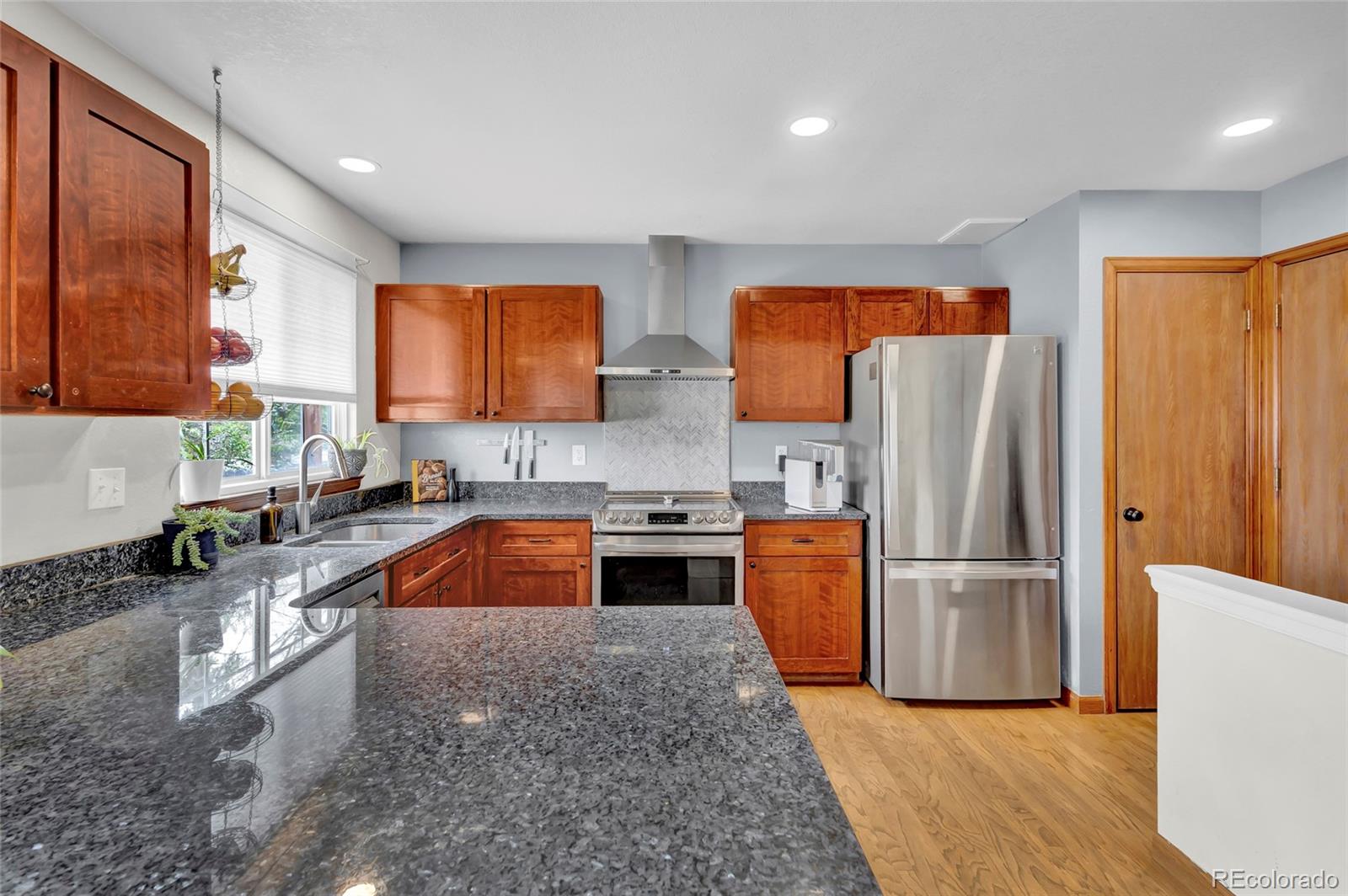 MLS Image #5 for 14430 w yale place,lakewood, Colorado