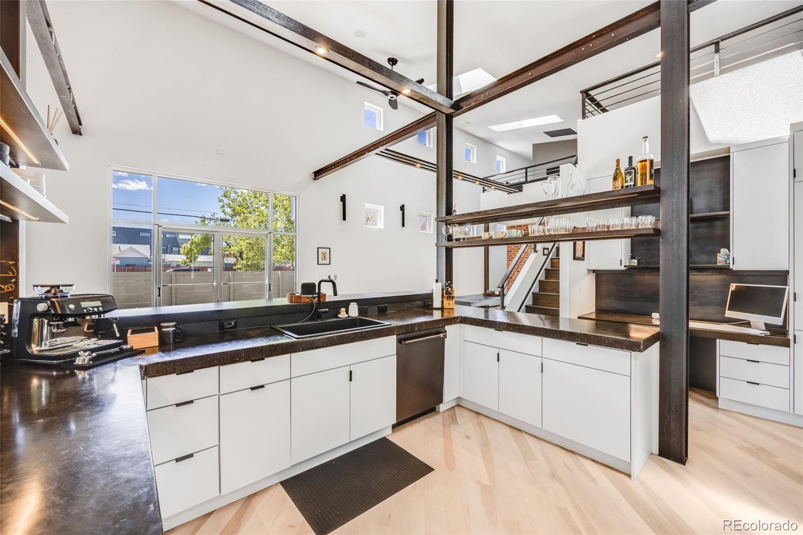 MLS Image #11 for 2801  lawrence street,denver, Colorado