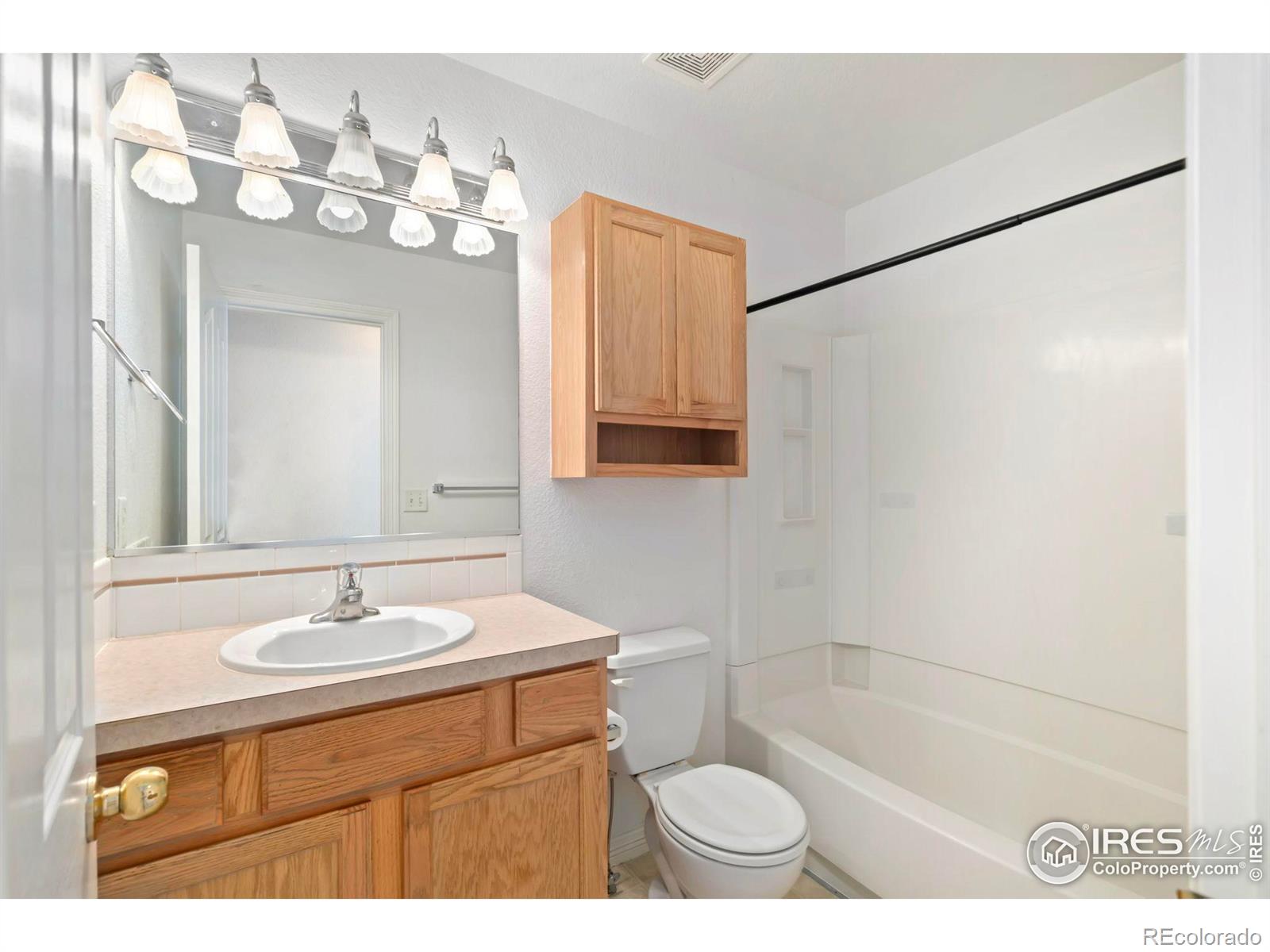 MLS Image #15 for 1014  andrews peak drive,fort collins, Colorado