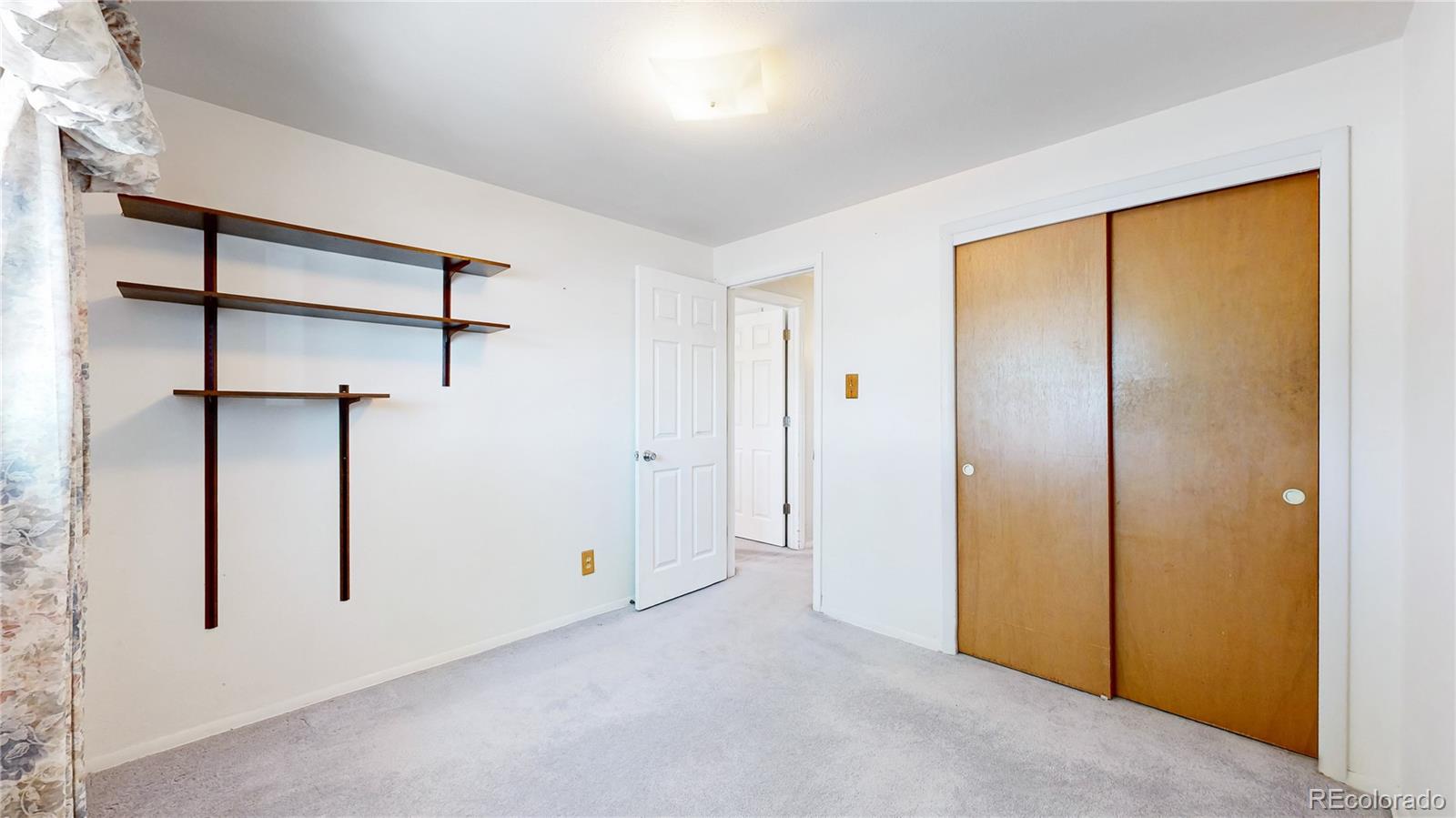 MLS Image #10 for 14157 e 26th avenue,aurora, Colorado