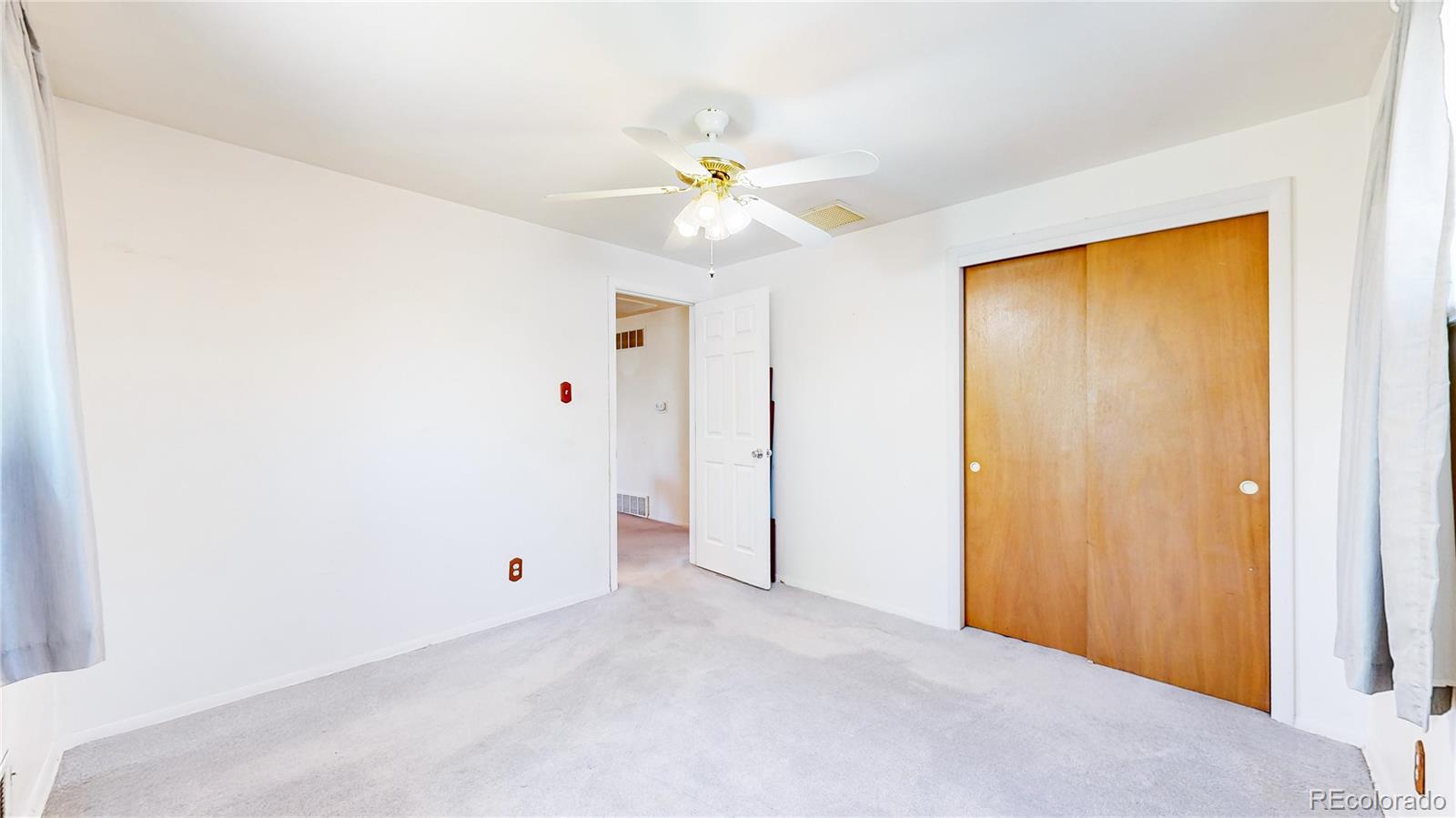 MLS Image #15 for 14157 e 26th avenue,aurora, Colorado