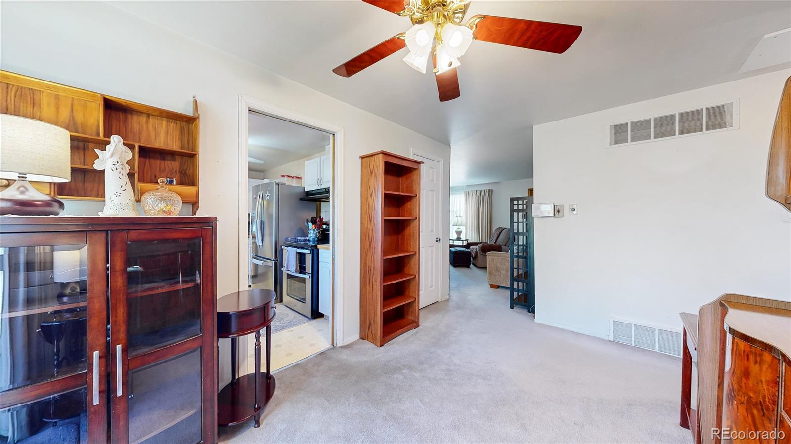 MLS Image #8 for 14157 e 26th avenue,aurora, Colorado