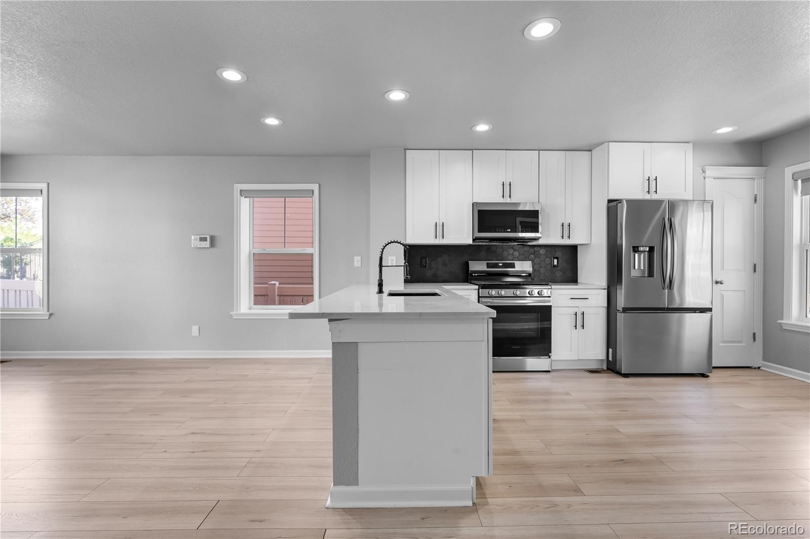MLS Image #30 for 10778  dayton way,commerce city, Colorado