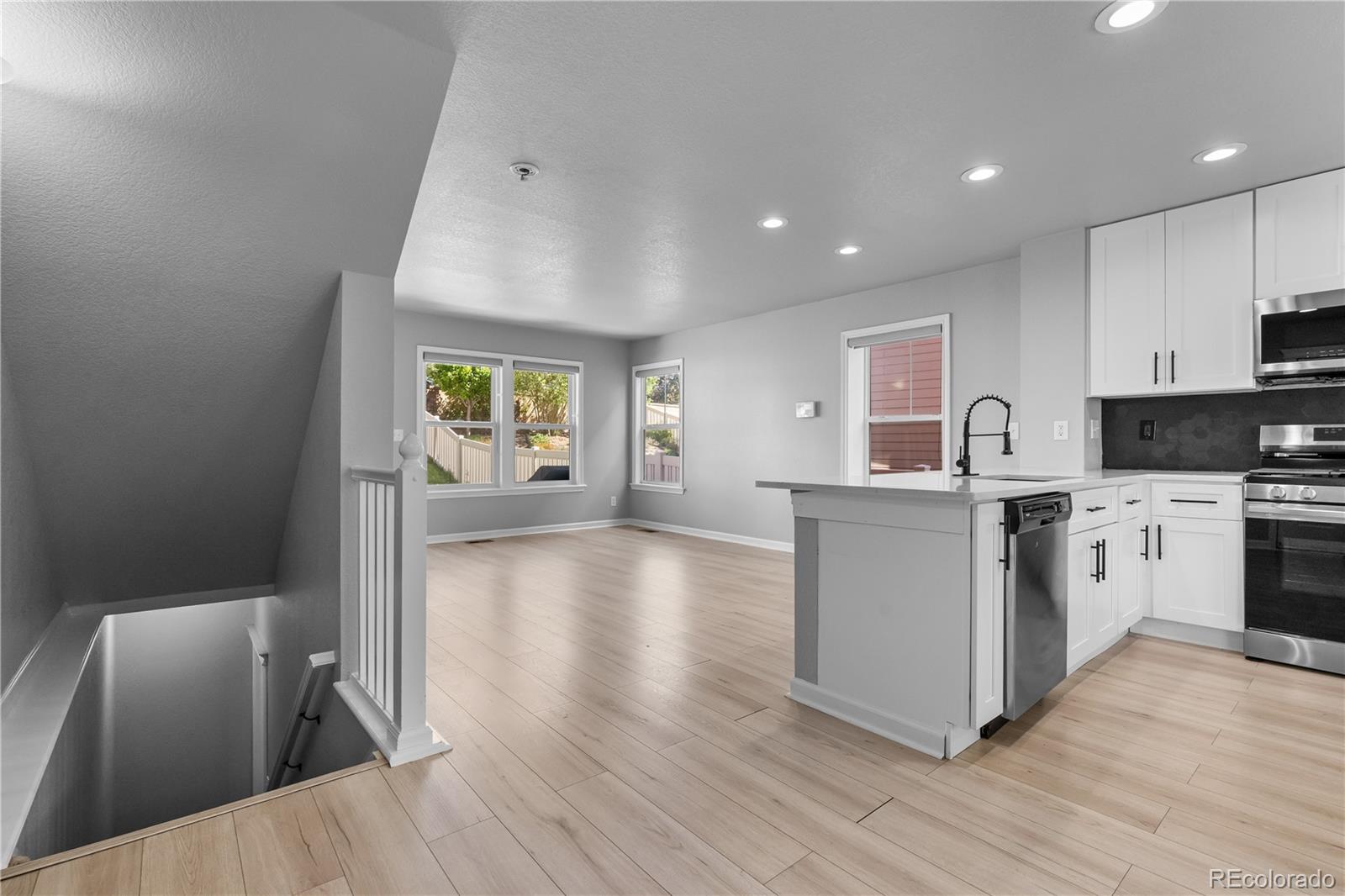 MLS Image #31 for 10778  dayton way,commerce city, Colorado