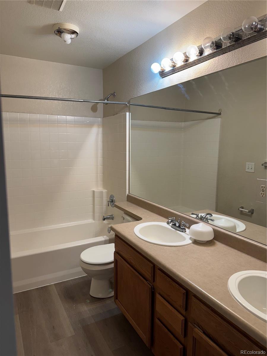 MLS Image #8 for 20861 e 40th avenue,denver, Colorado