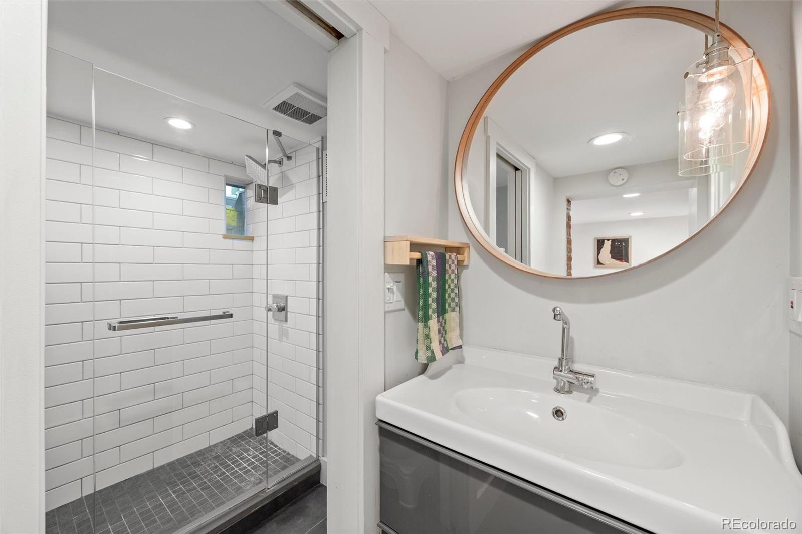 MLS Image #25 for 3055 n york street,denver, Colorado
