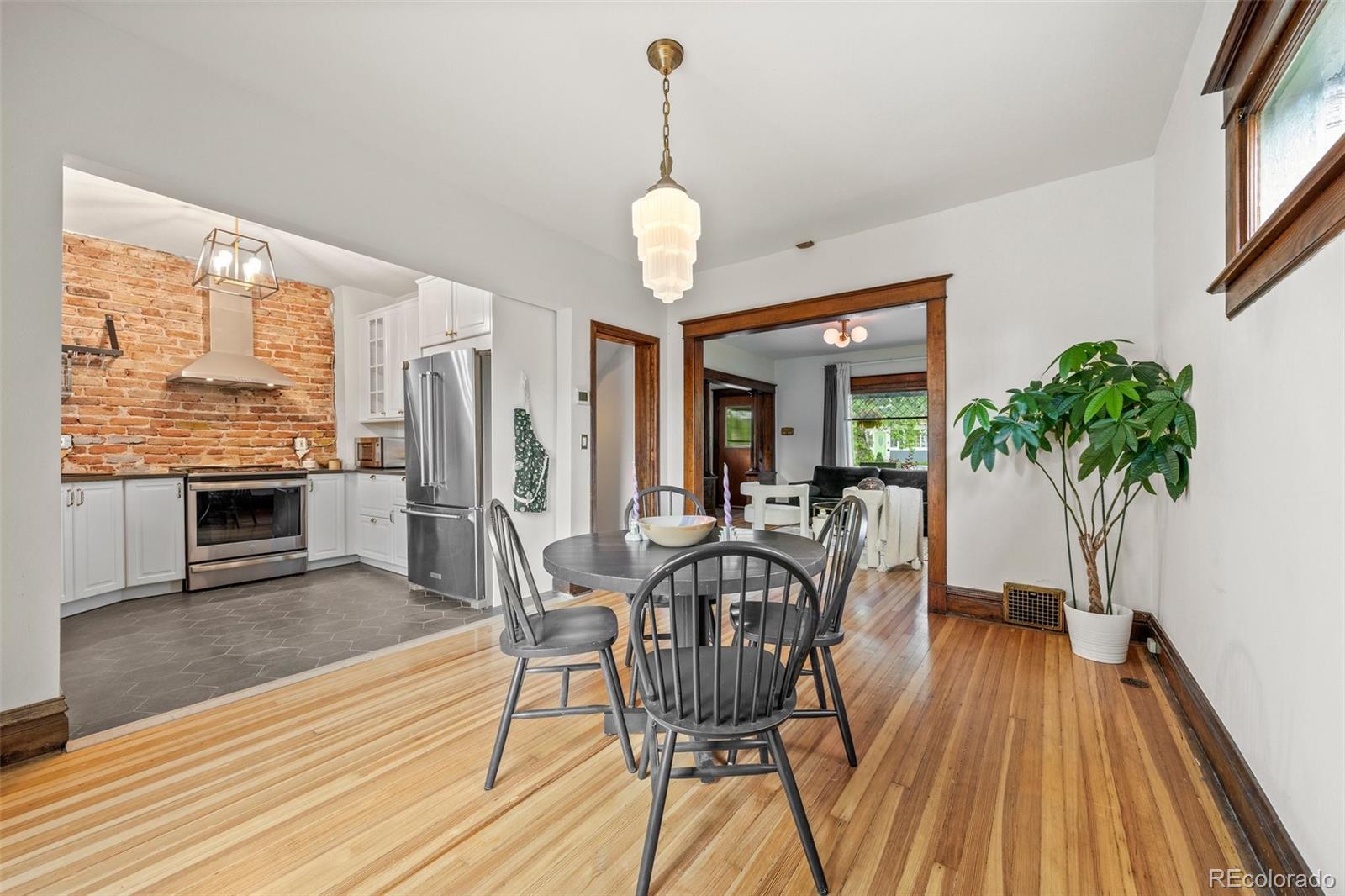 MLS Image #9 for 3055 n york street,denver, Colorado