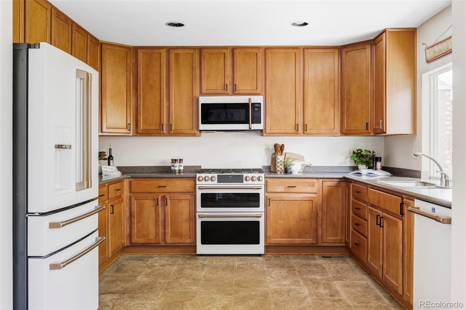 MLS Image #7 for 6385 s nelson way,littleton, Colorado