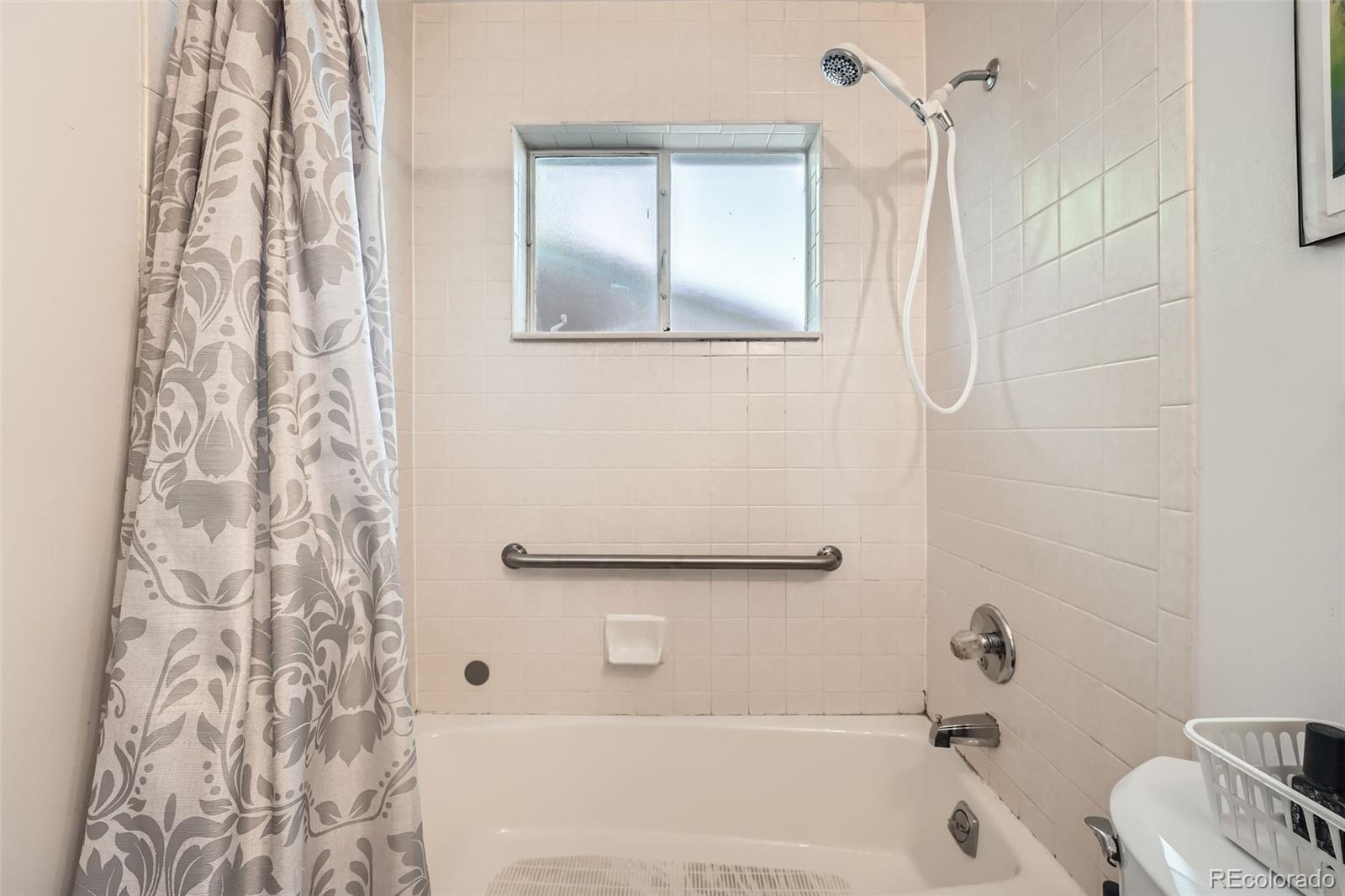 MLS Image #12 for 7060  avrum drive,denver, Colorado