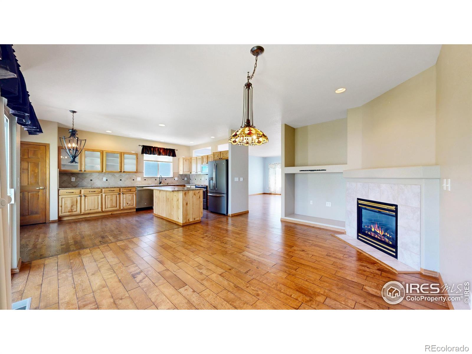 MLS Image #14 for 4447  twin peaks drive,loveland, Colorado