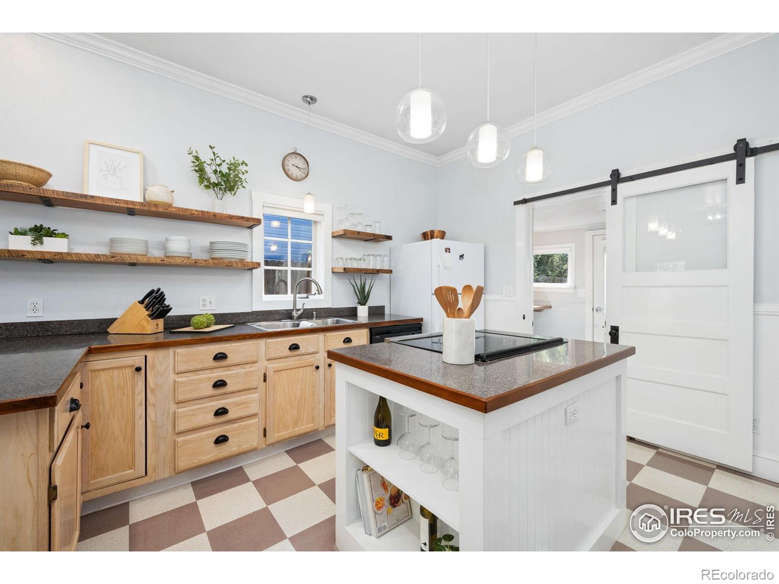MLS Image #11 for 505  smith street,fort collins, Colorado