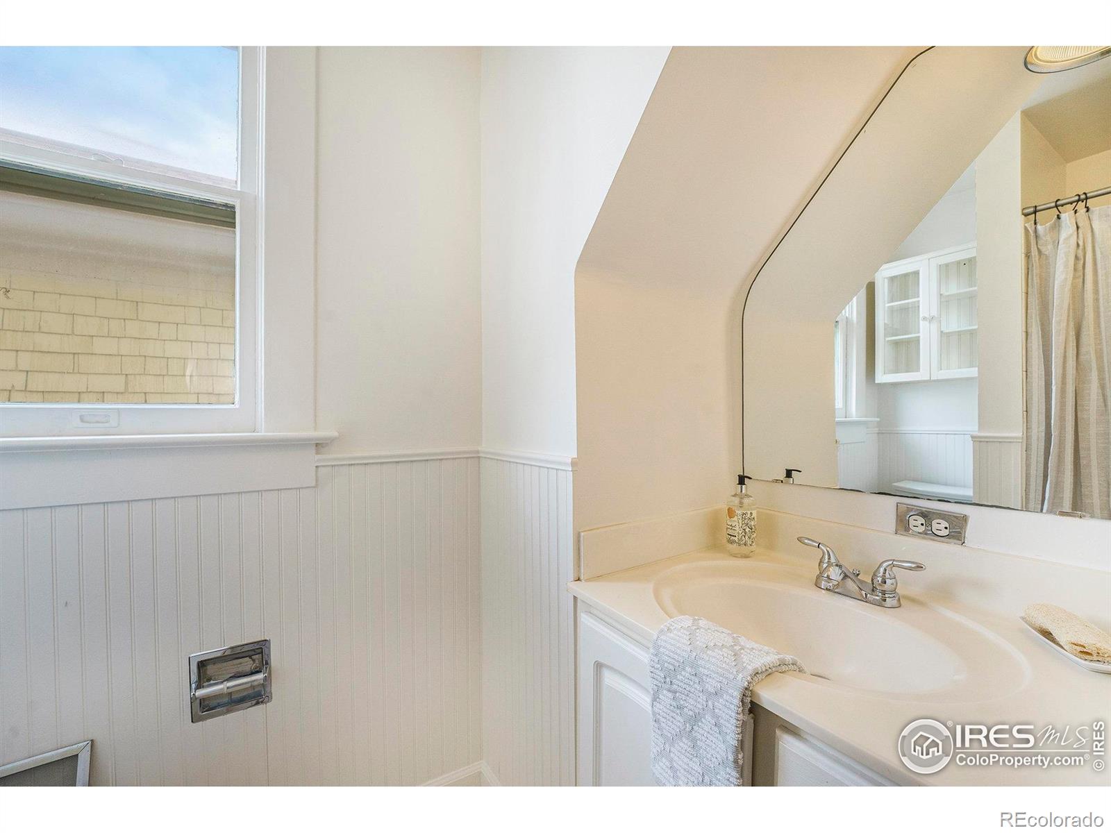 MLS Image #20 for 486 n corona street,denver, Colorado