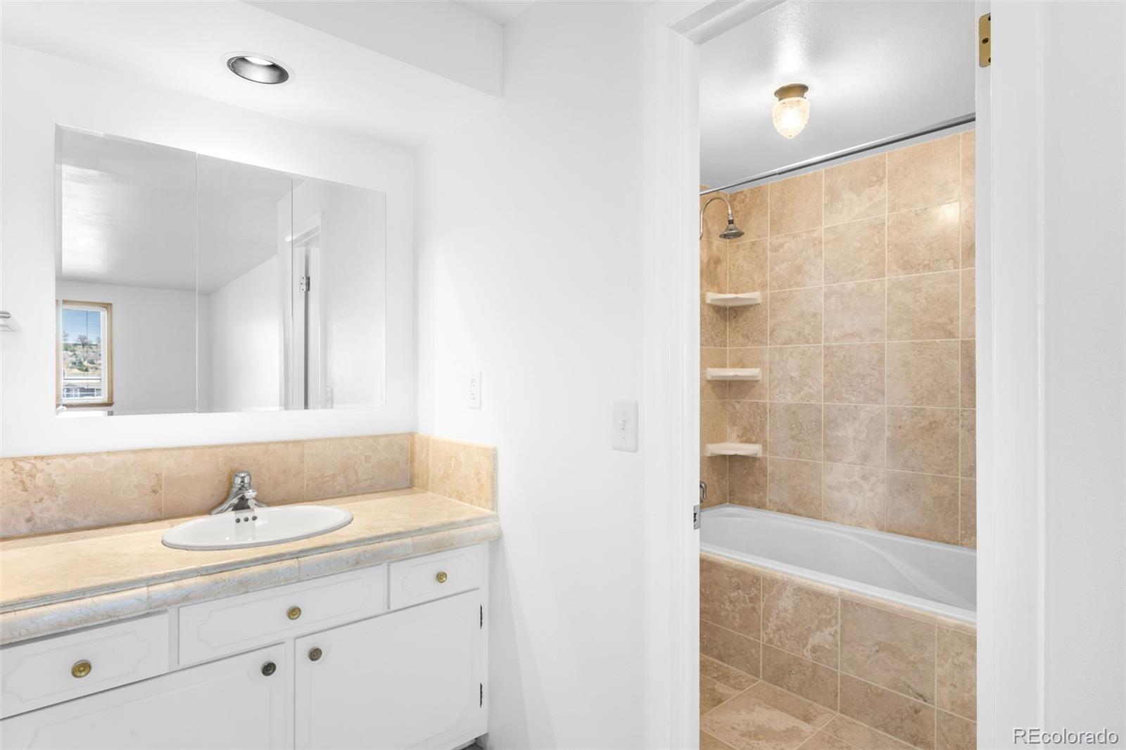 MLS Image #18 for 12940 w 75th avenue,arvada, Colorado
