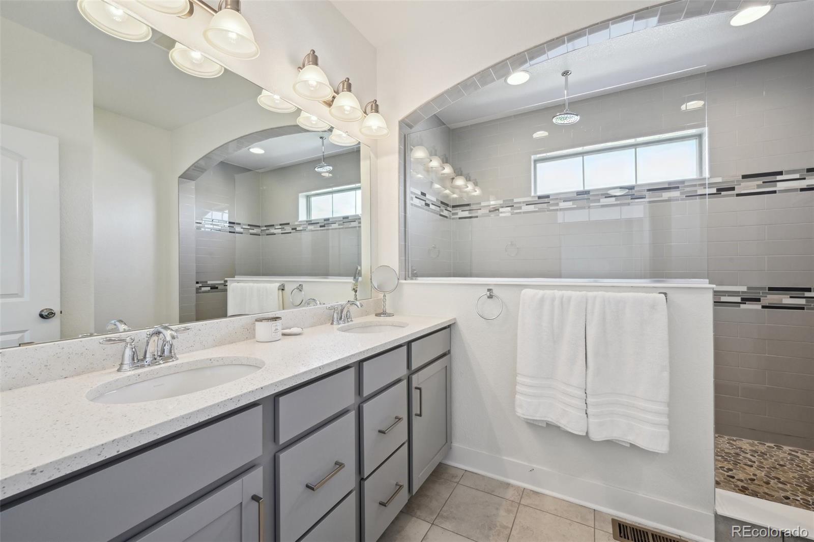 MLS Image #19 for 5799  boston street,denver, Colorado