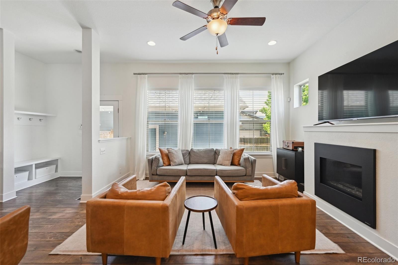 MLS Image #4 for 5799  boston street,denver, Colorado