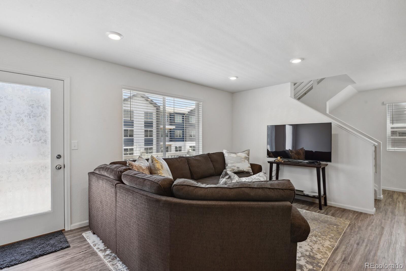 MLS Image #9 for 5121 n yampa street,denver, Colorado