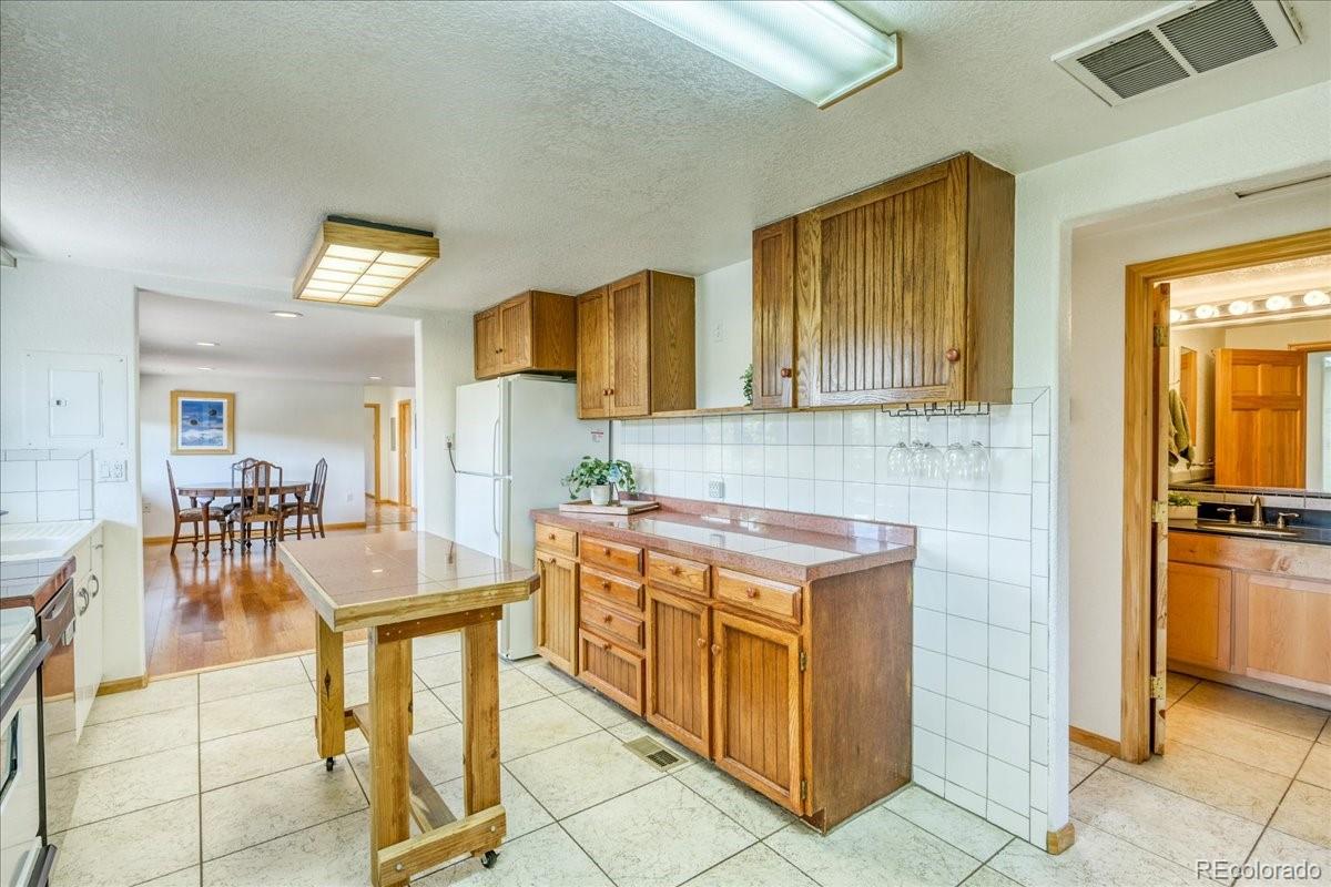 MLS Image #10 for 38  d road,silverthorne, Colorado