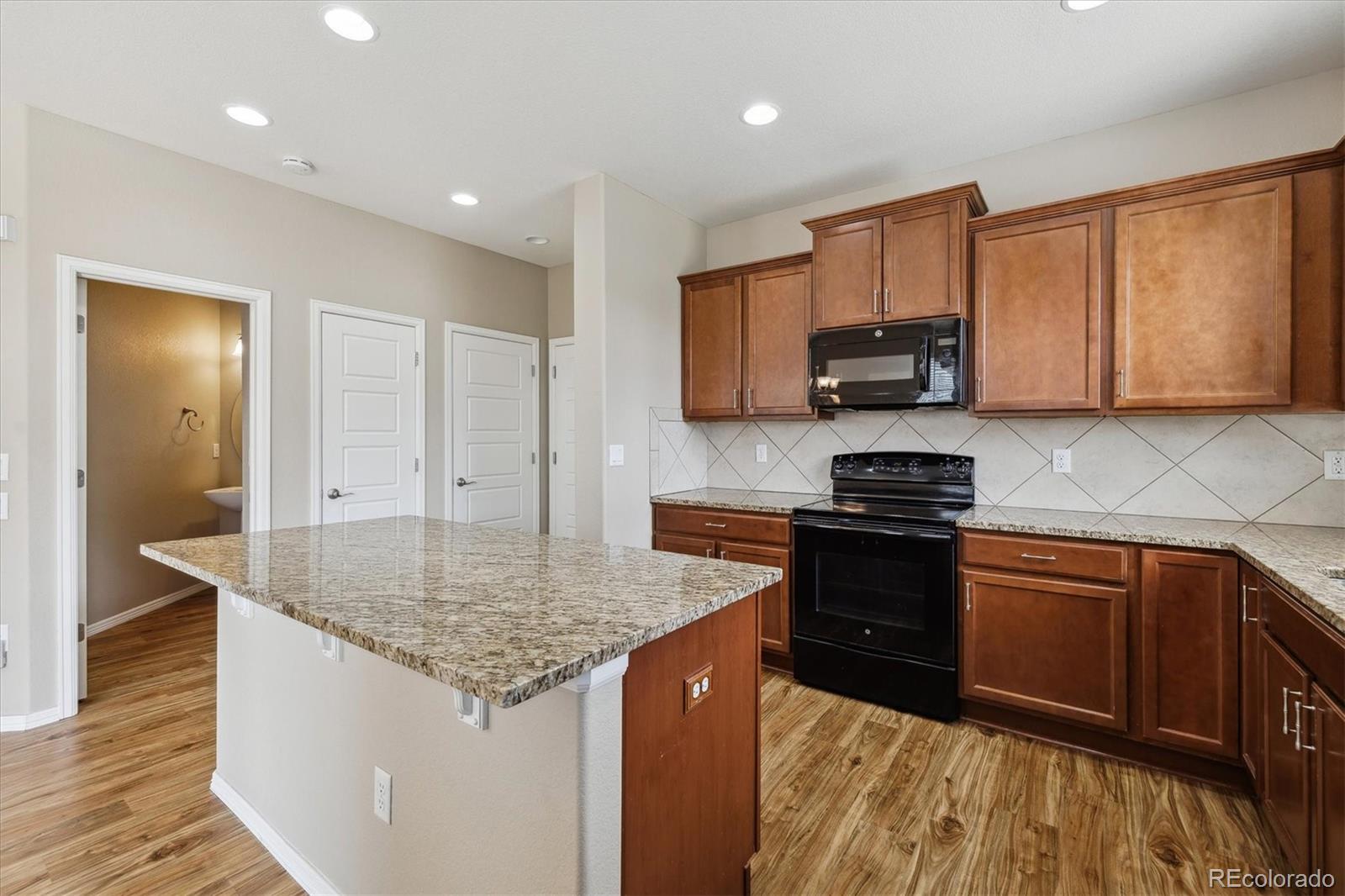 MLS Image #11 for 25466 e 4th place,aurora, Colorado