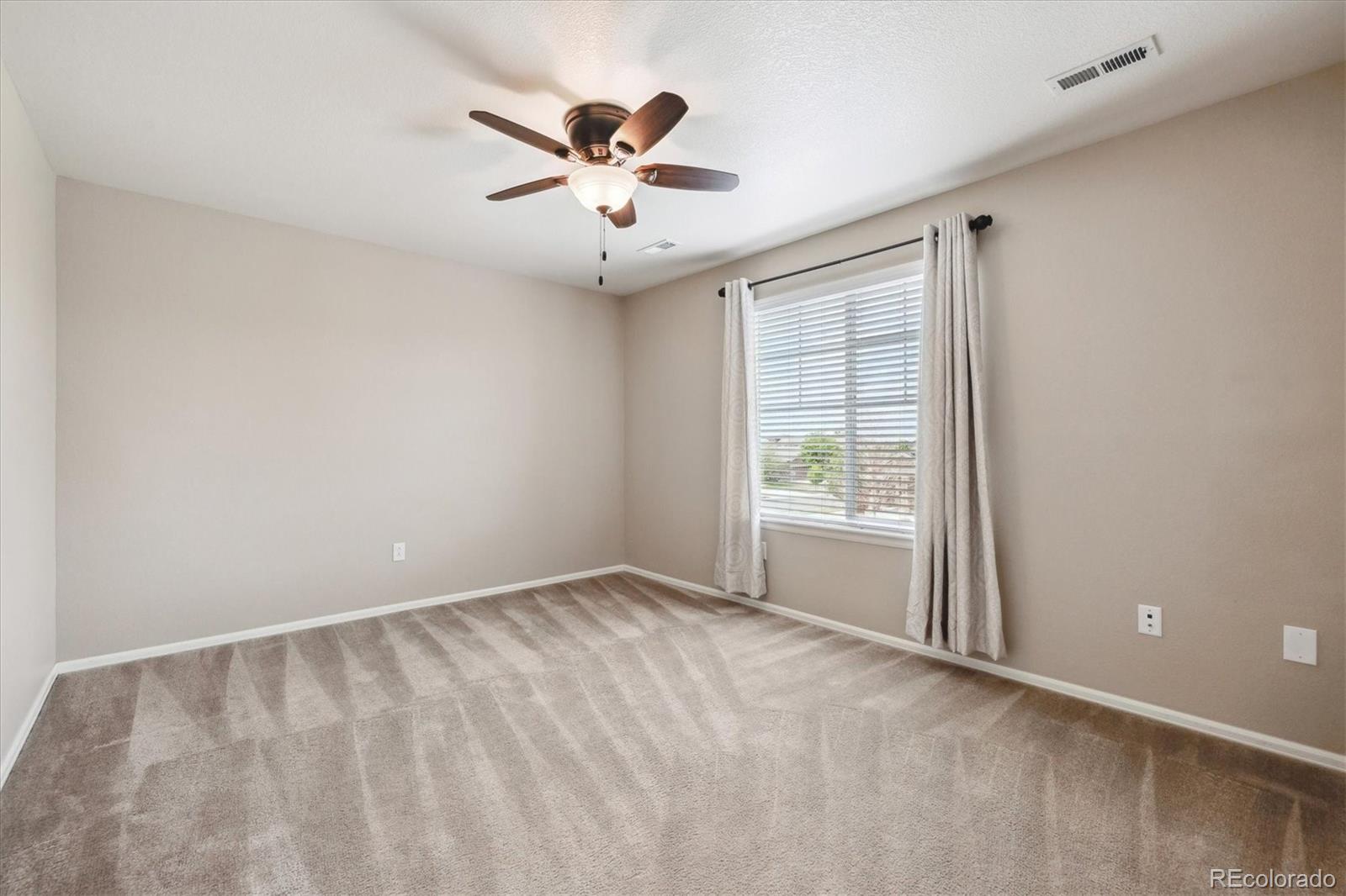 MLS Image #22 for 25466 e 4th place,aurora, Colorado