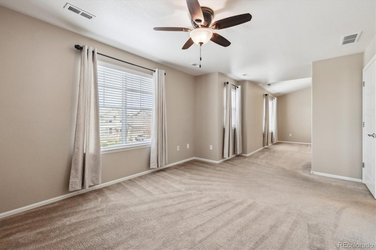 MLS Image #37 for 25466 e 4th place,aurora, Colorado