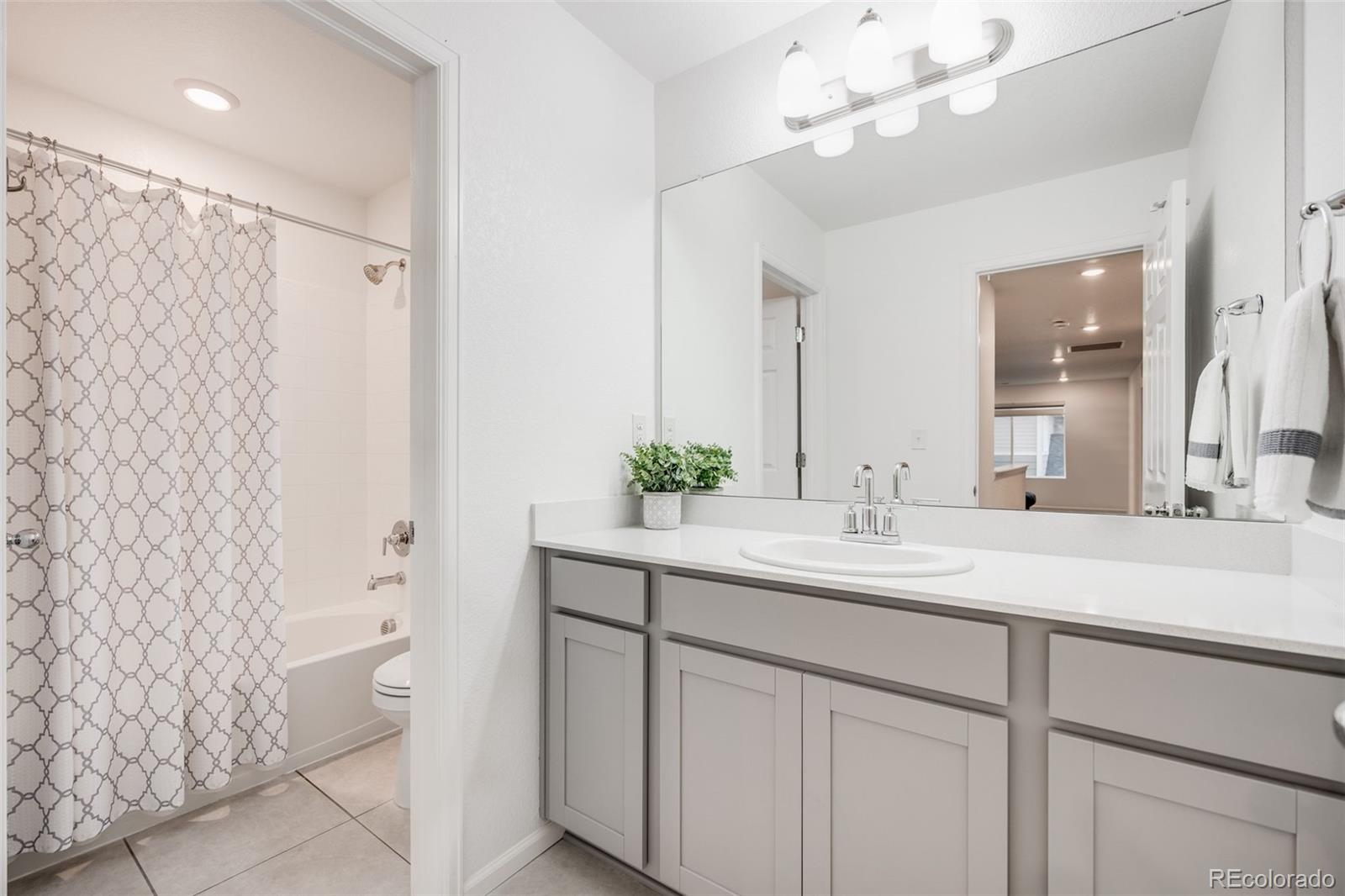 MLS Image #18 for 16673 e virginia avenue,aurora, Colorado