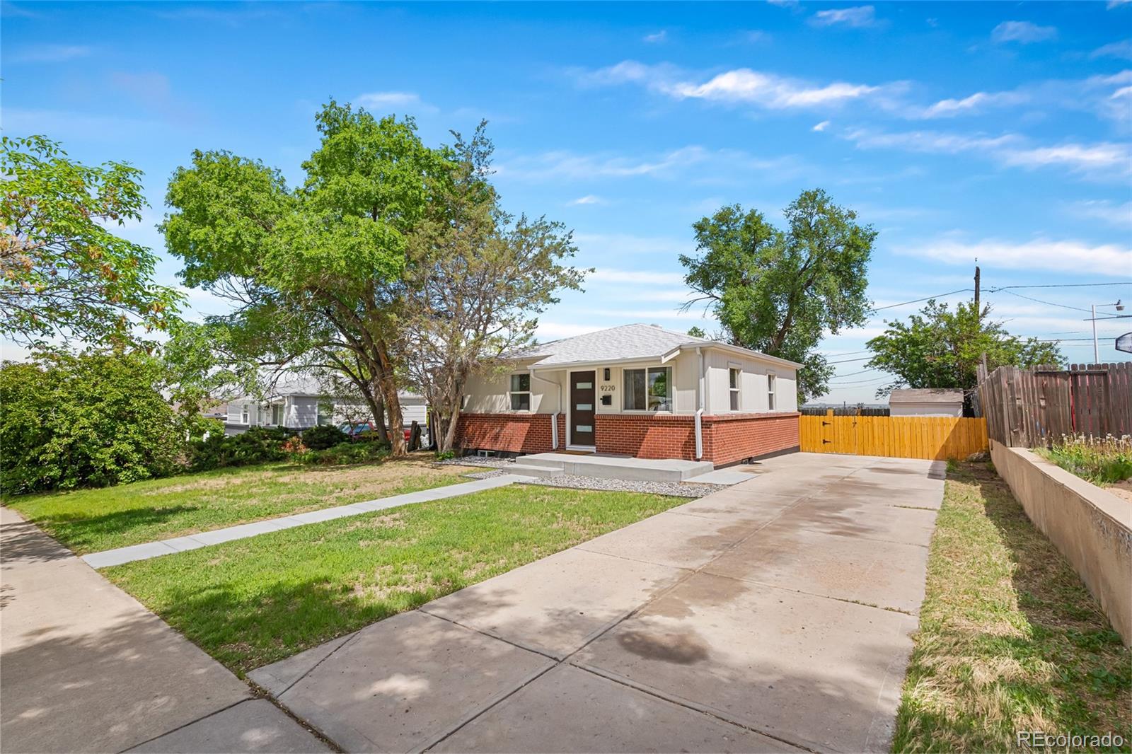 MLS Image #2 for 9220  yucca way,thornton, Colorado