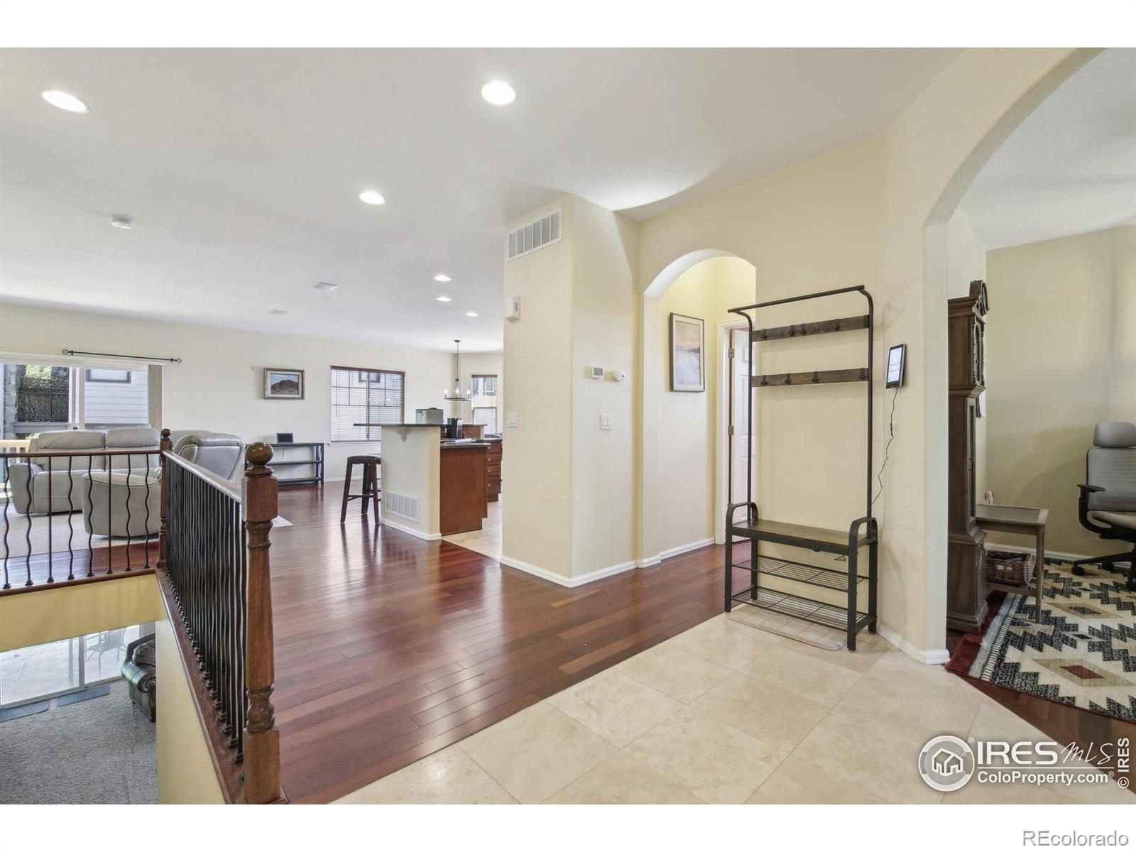 MLS Image #14 for 6542 s tempe street,aurora, Colorado