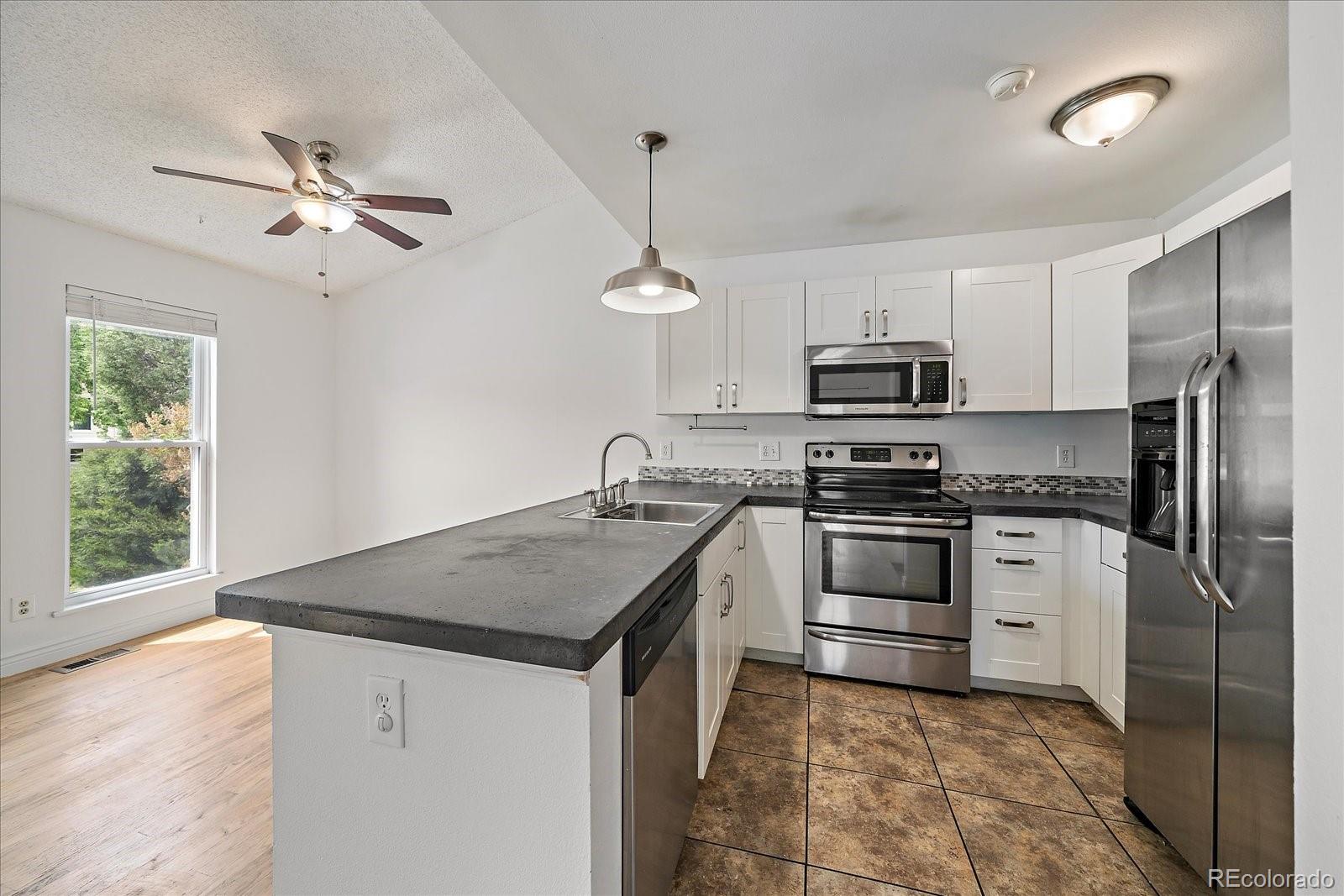 MLS Image #11 for 904  clover circle,lafayette, Colorado