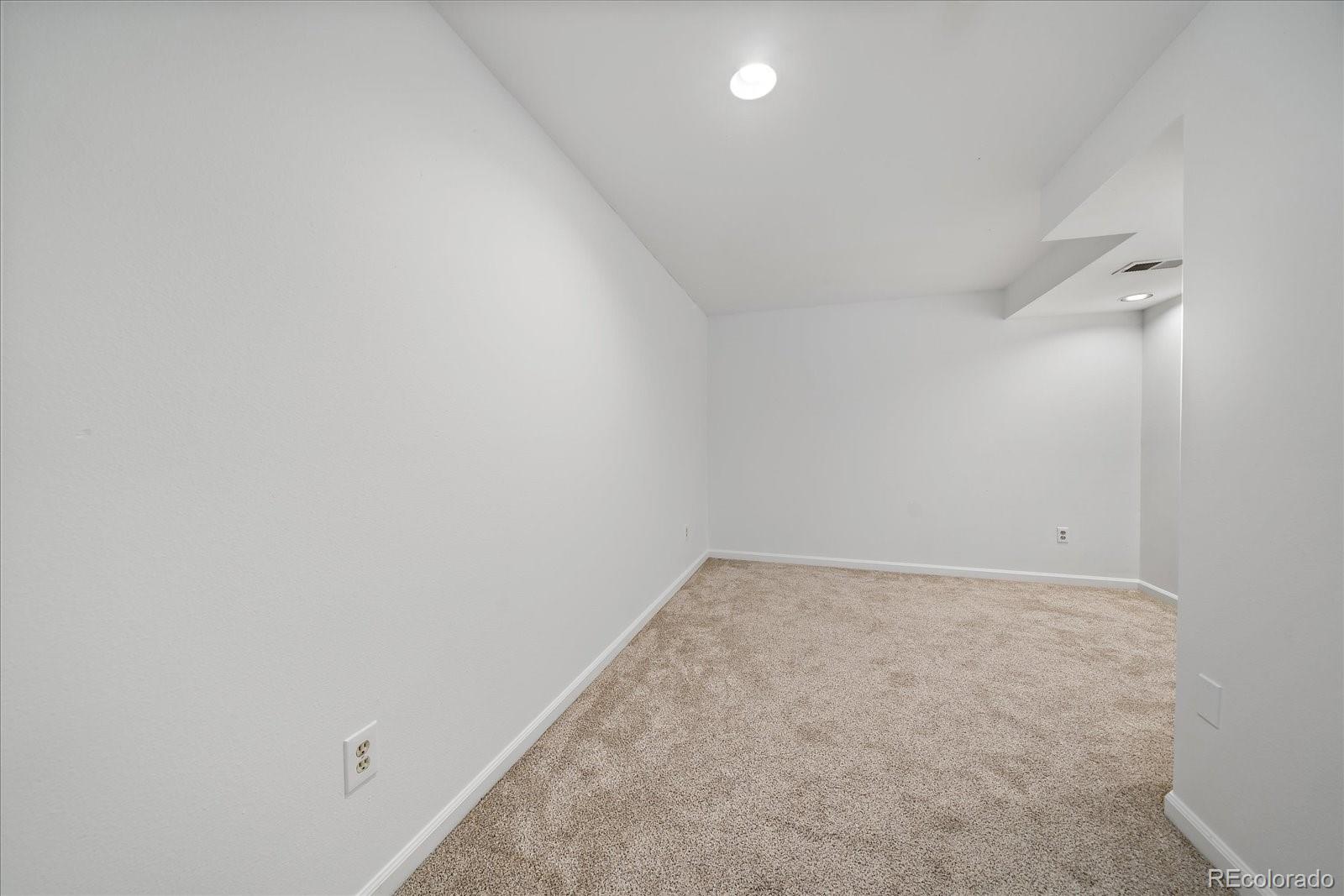 MLS Image #19 for 904  clover circle,lafayette, Colorado