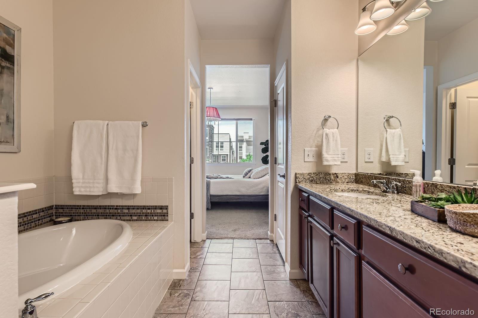 MLS Image #17 for 504 e dry creek place ,littleton, Colorado