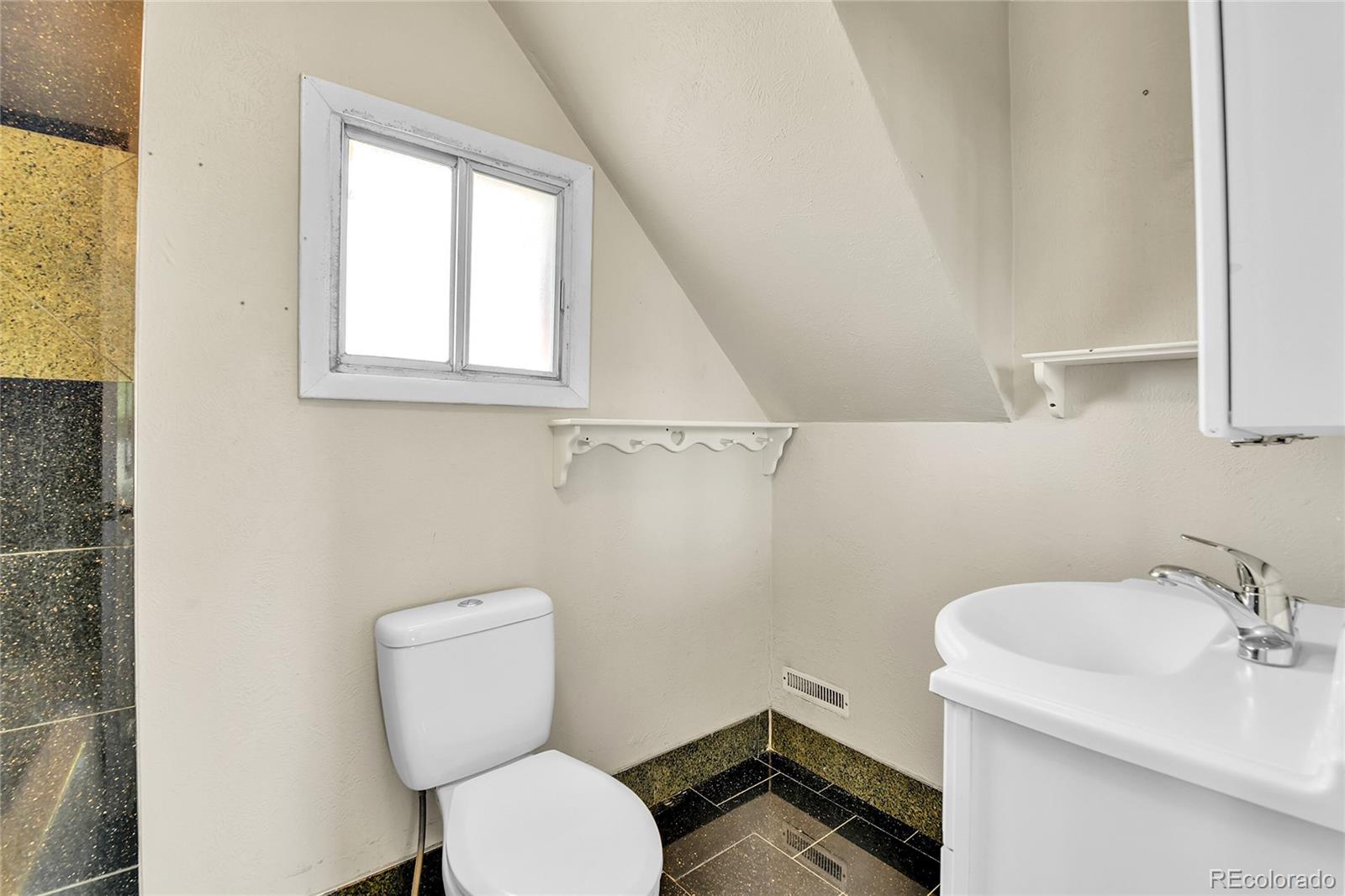 MLS Image #10 for 6671  grove street,denver, Colorado