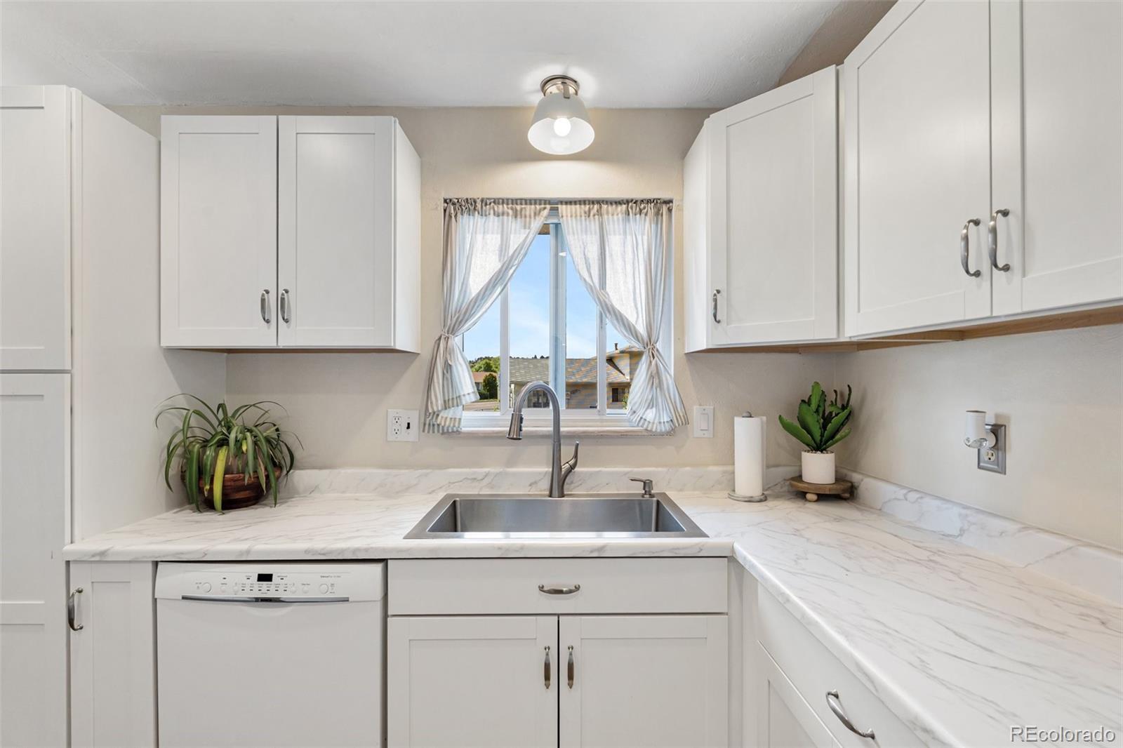 MLS Image #18 for 5330  silver spur avenue,colorado springs, Colorado