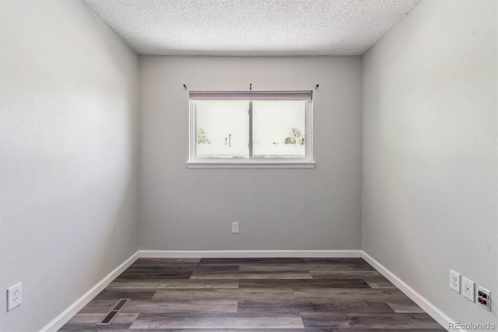 MLS Image #19 for 1202 s troy street,aurora, Colorado