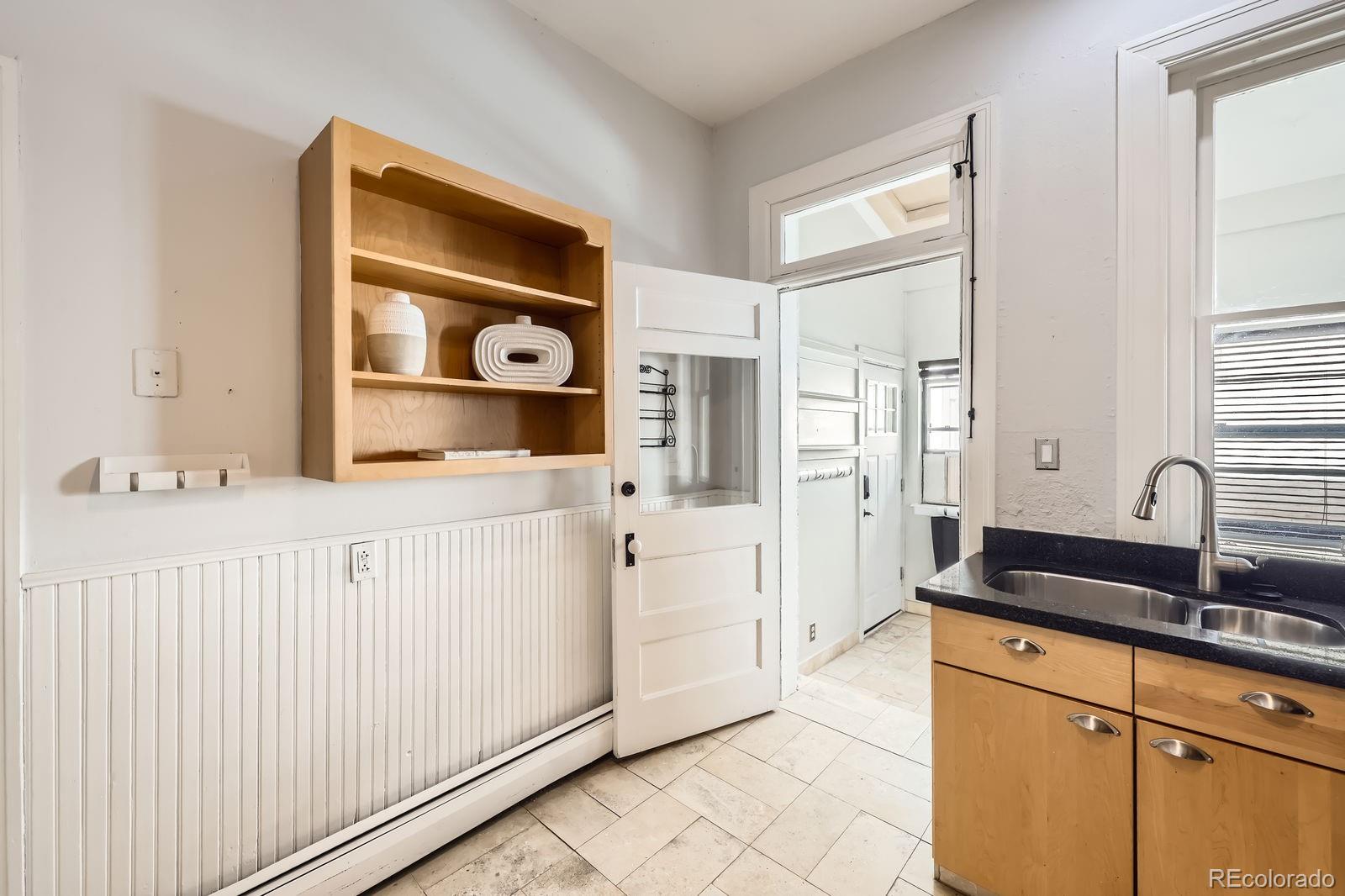 MLS Image #12 for 1284 n corona street b6,denver, Colorado