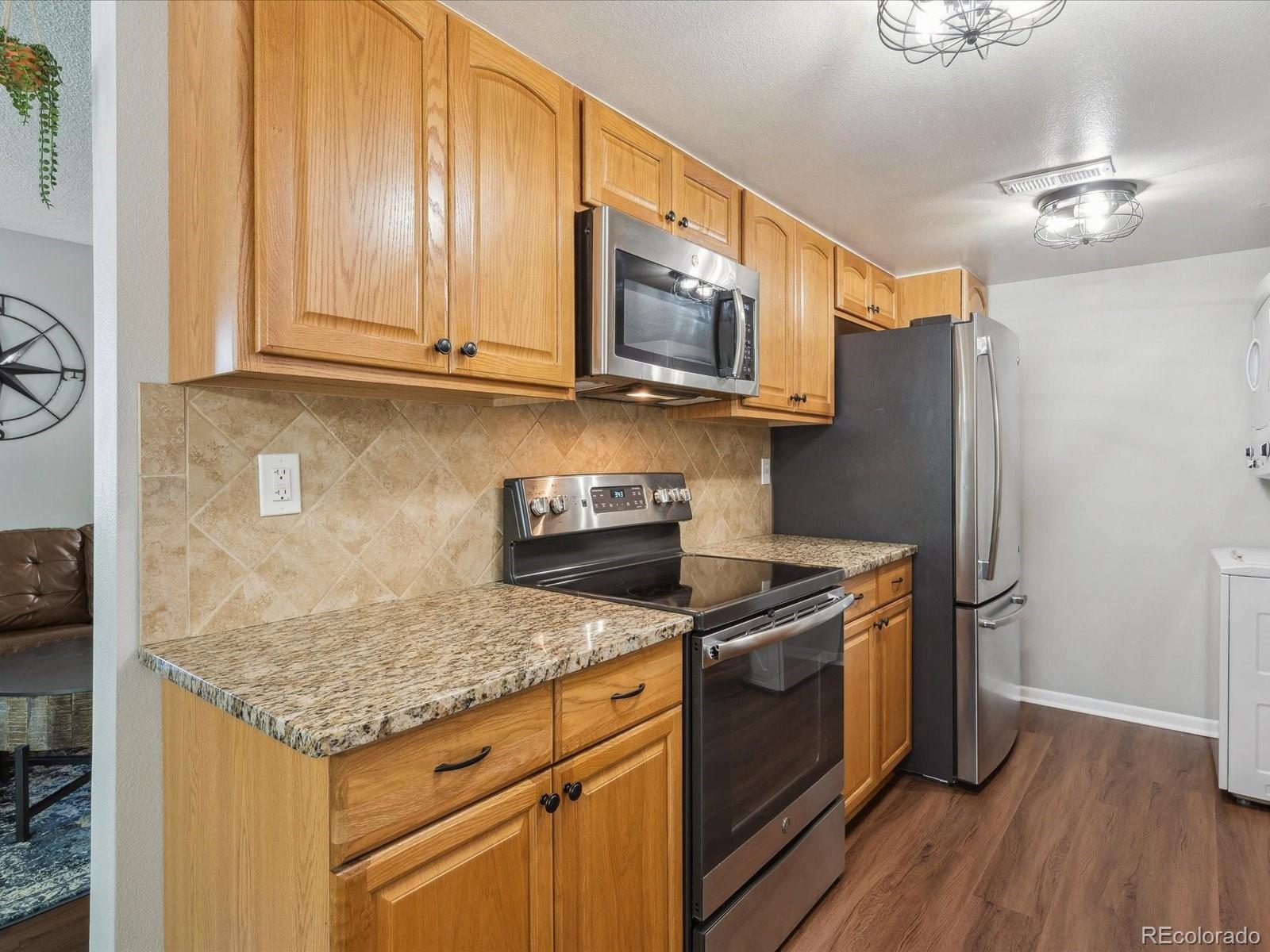 MLS Image #6 for 3351 s field street,lakewood, Colorado