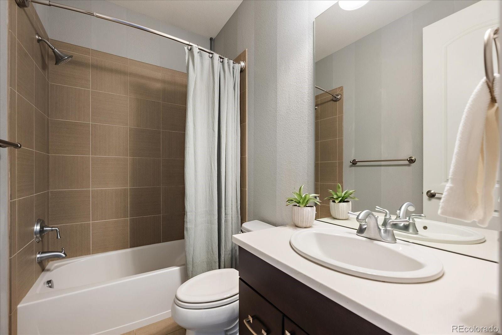 MLS Image #24 for 2263 s loveland street,lakewood, Colorado
