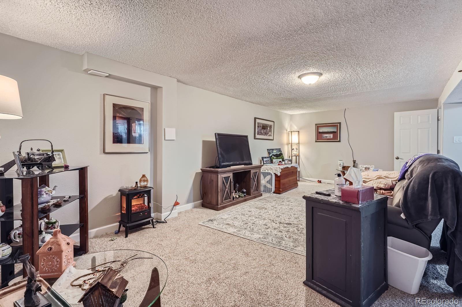 MLS Image #18 for 5925 w 86th avenue,arvada, Colorado