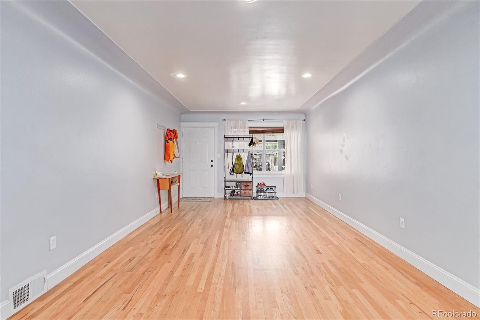 MLS Image #8 for 1341  chester street,aurora, Colorado