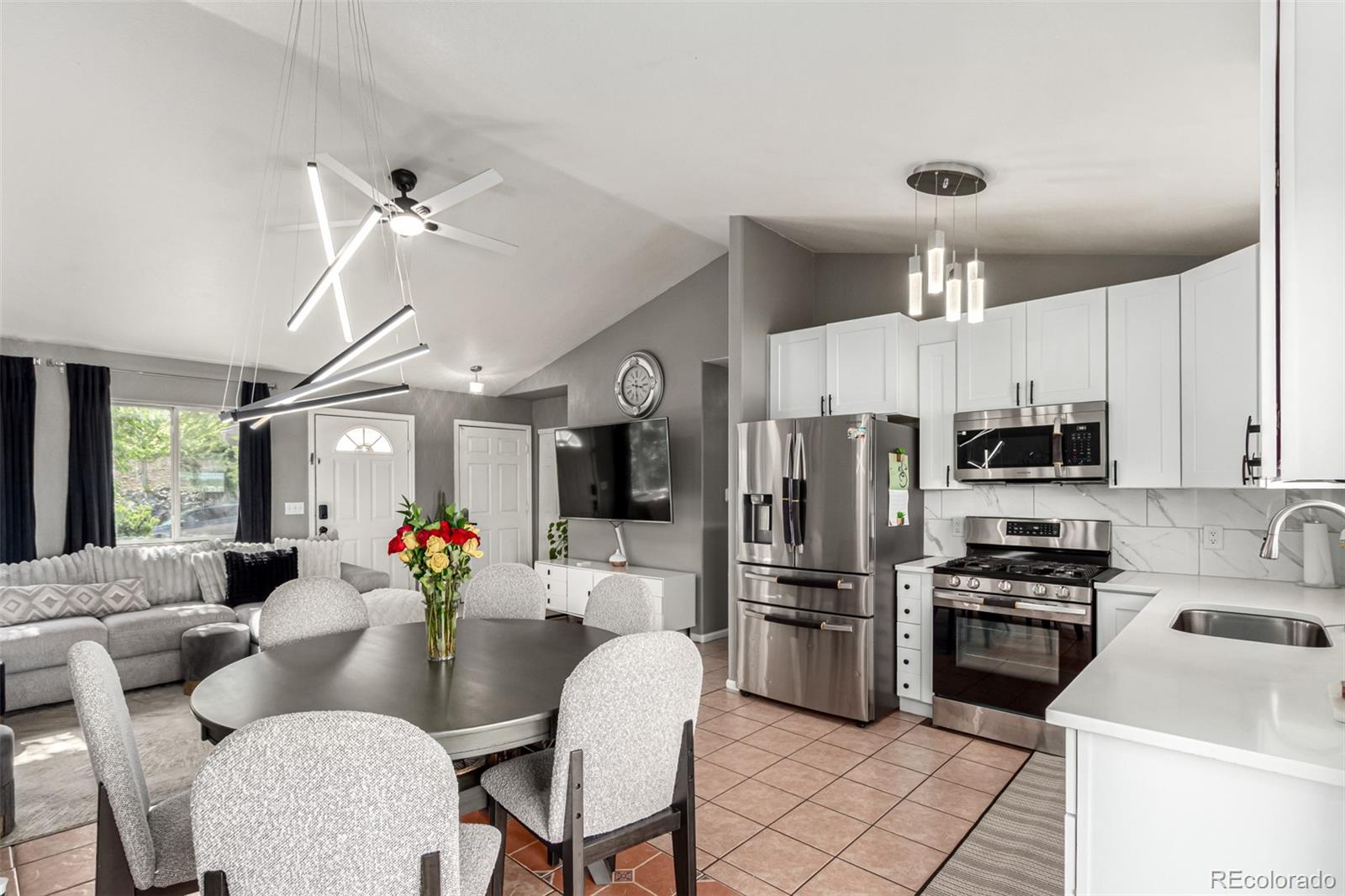MLS Image #13 for 3296 s bryant street,englewood, Colorado